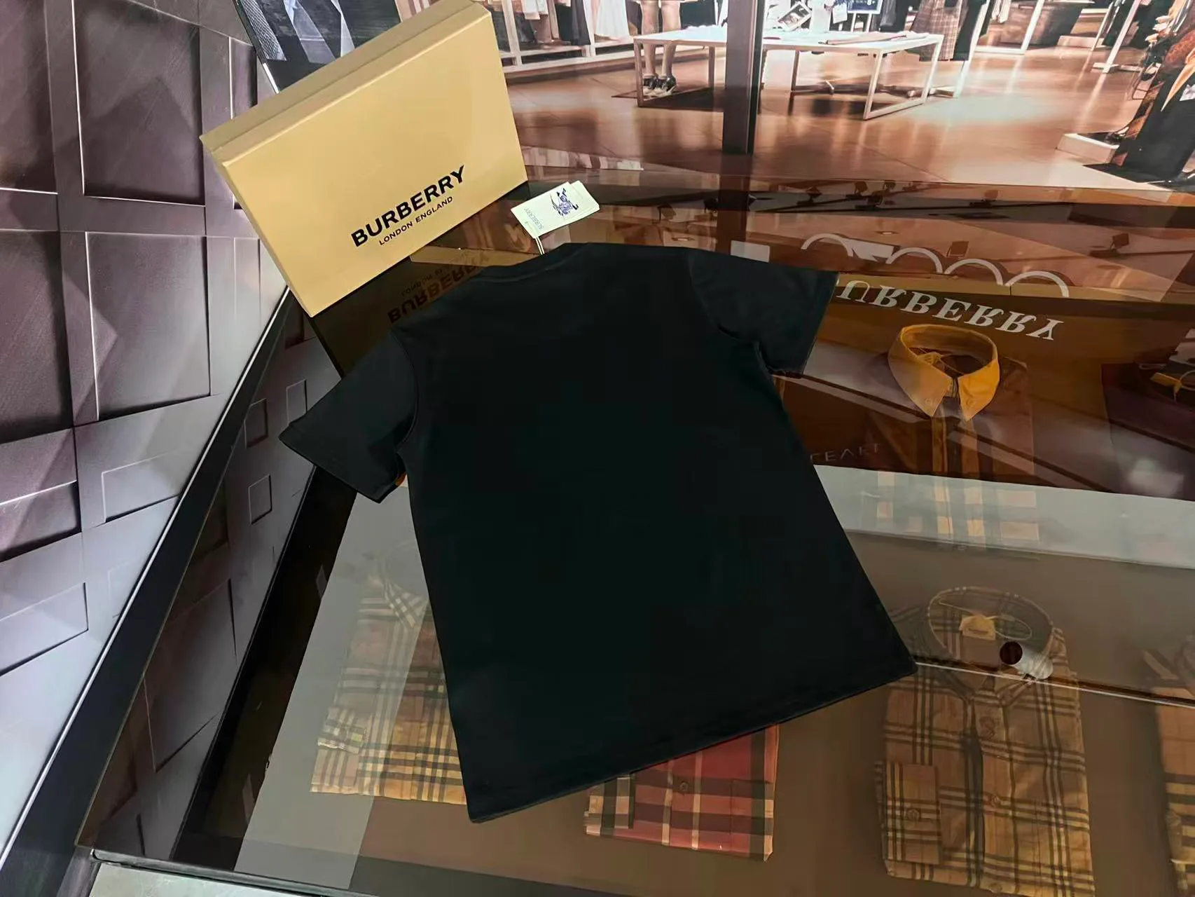 Футболки Женские Burberry 9867381