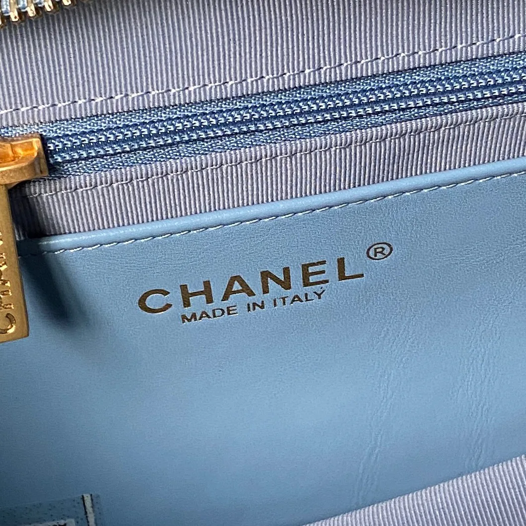 Классические Сумки Женские Chanel 18207759