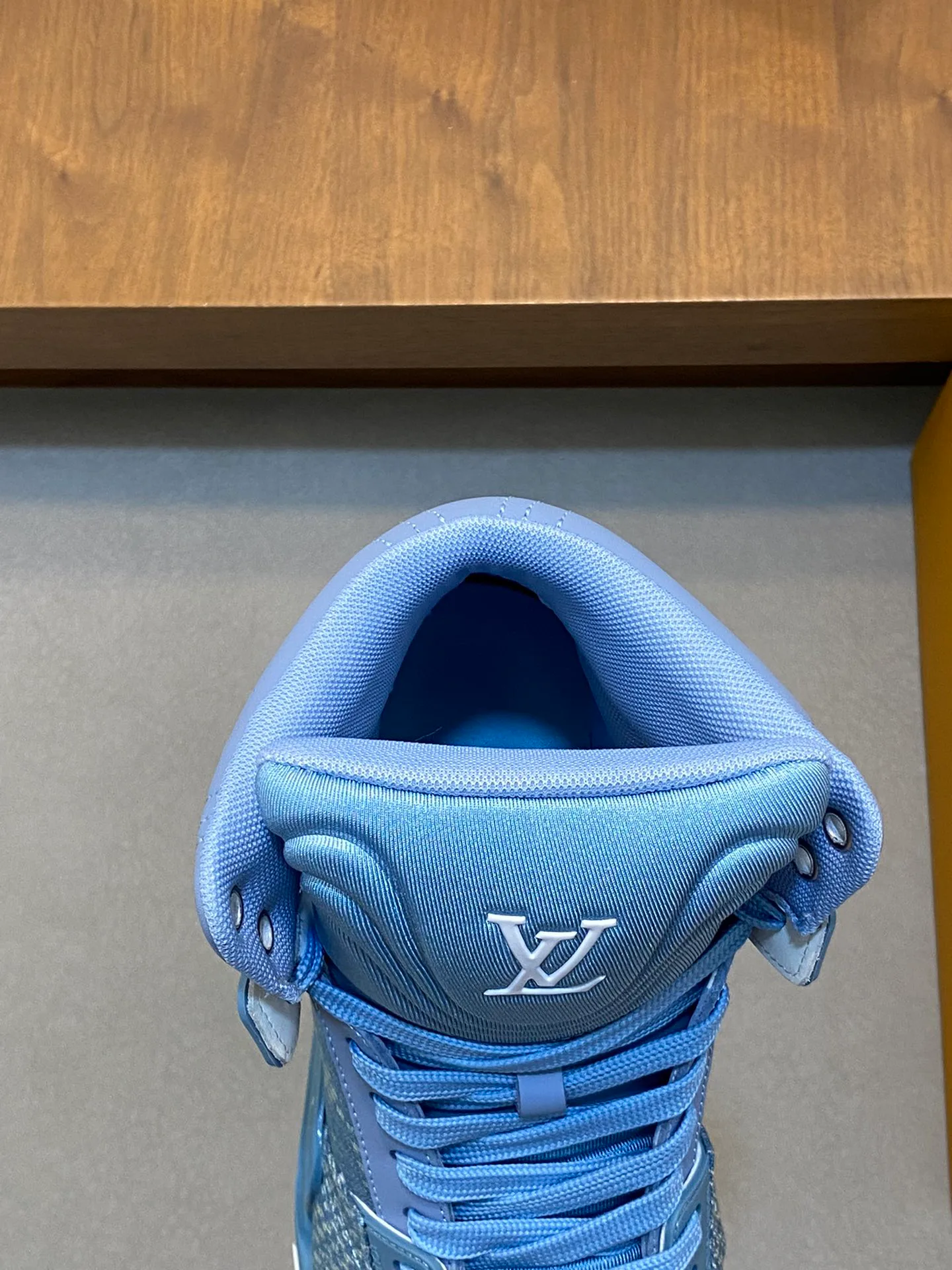 Кроссовки Мужские Louis Vuitton 1483822