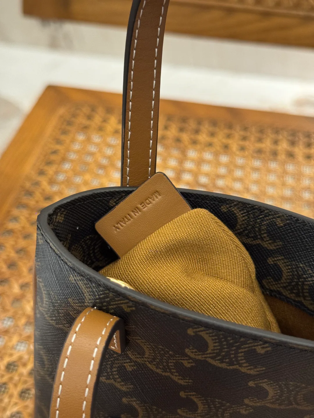 Классические Сумки Женские Celine 1946704