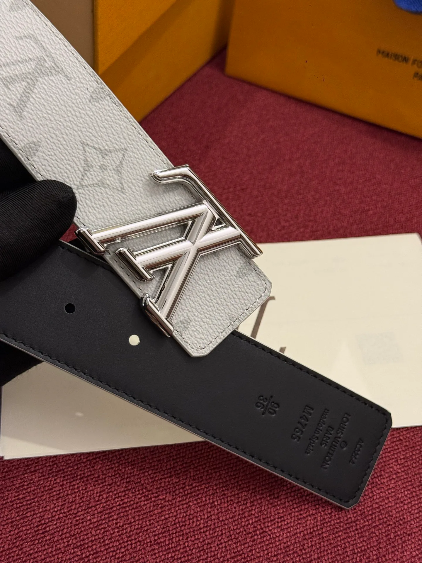 Ремни Louis Vuitton 17623382