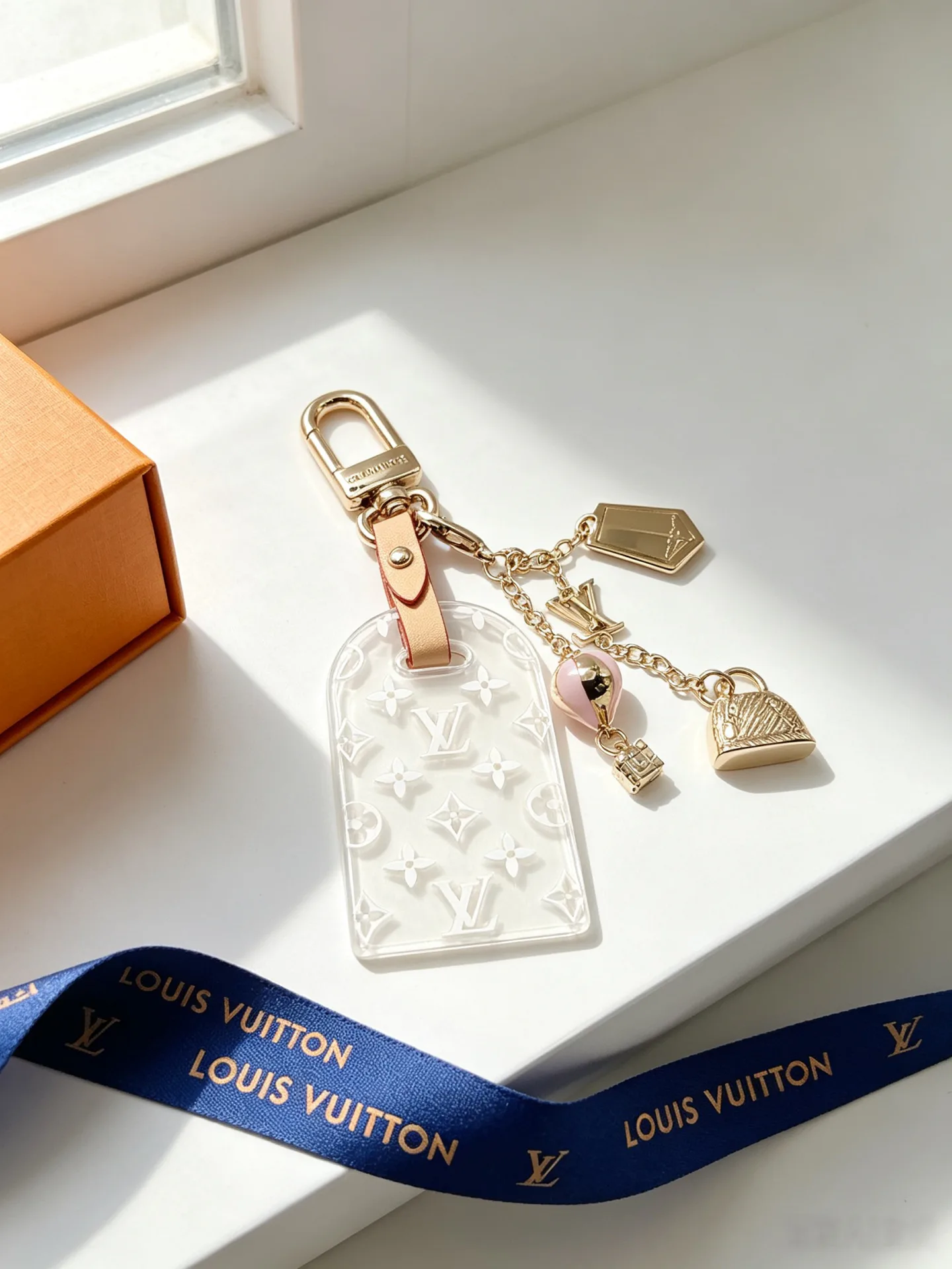Ключницы Louis Vuitton 17922652