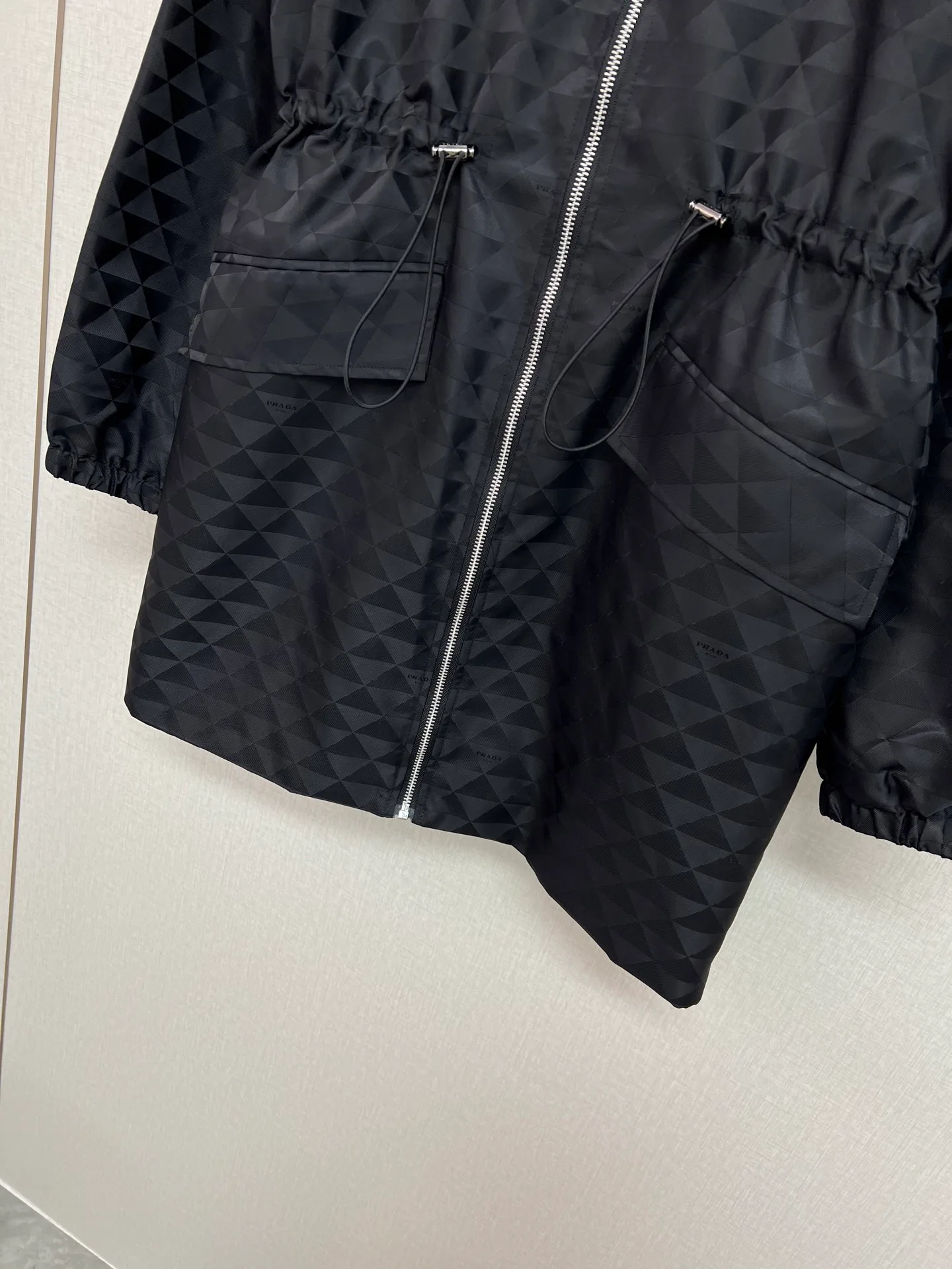 Куртки И Пуховики Женские Prada 18661602