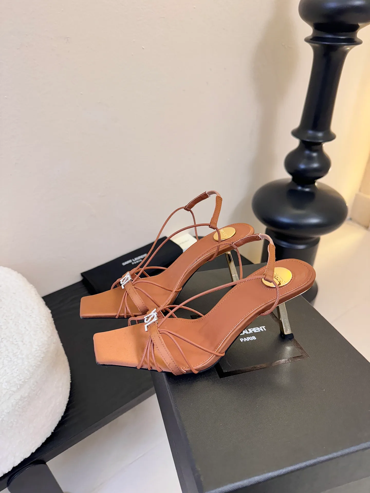 Босоножки Женские Saint Laurent 3495960