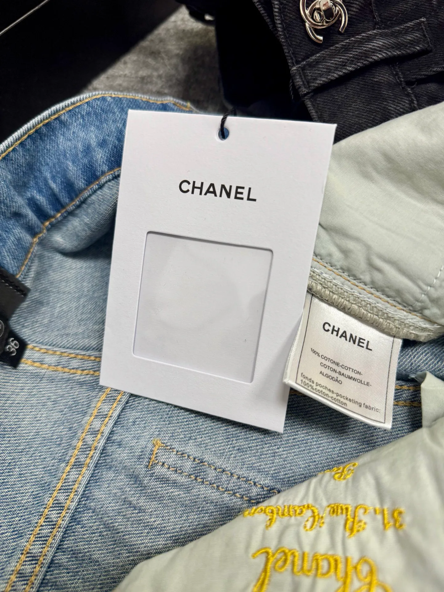 Джинсы Женские Chanel 13416835