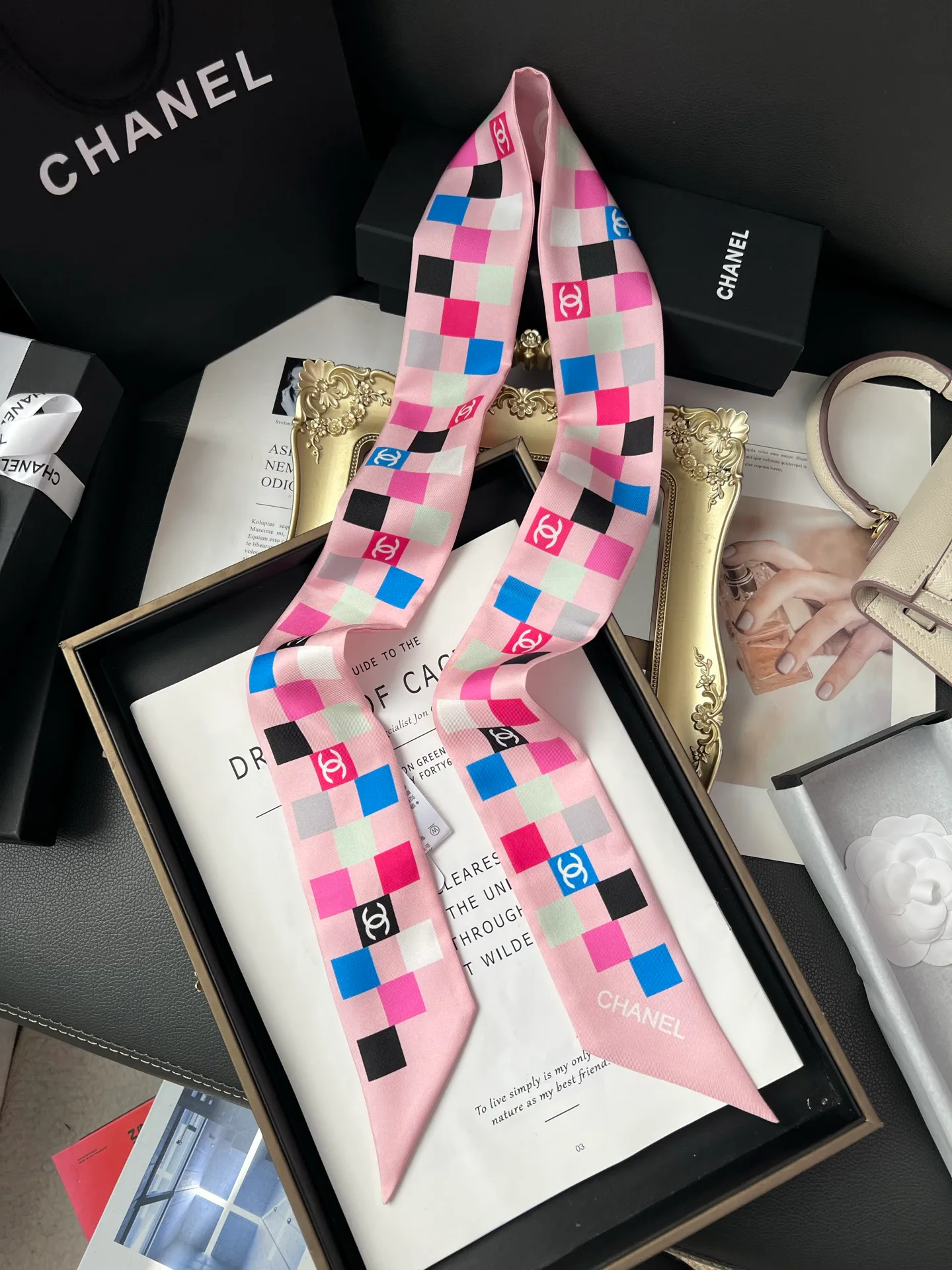 Платки Chanel 18675544