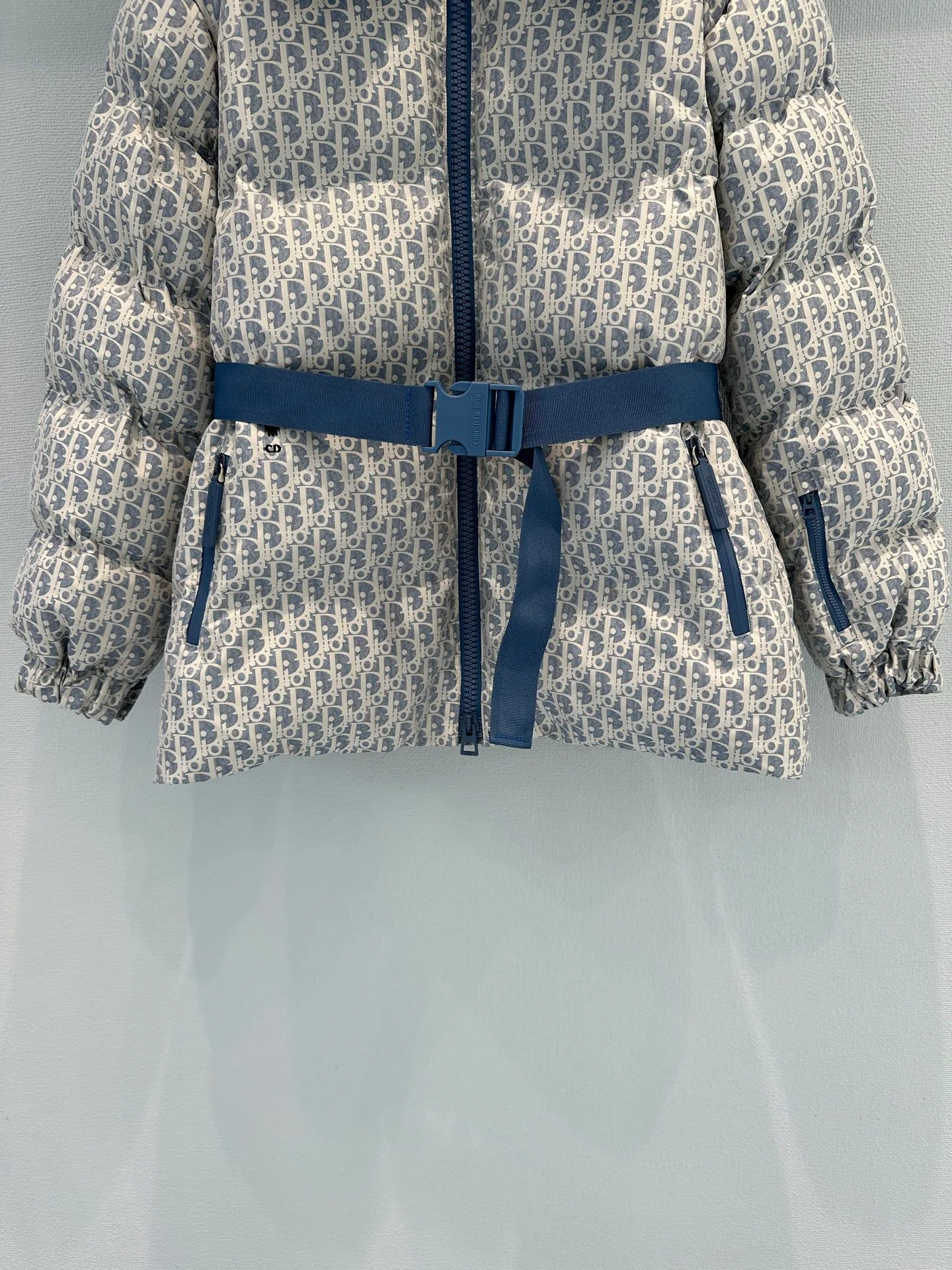 Куртки И Пуховики Женские Christian Dior 19772154