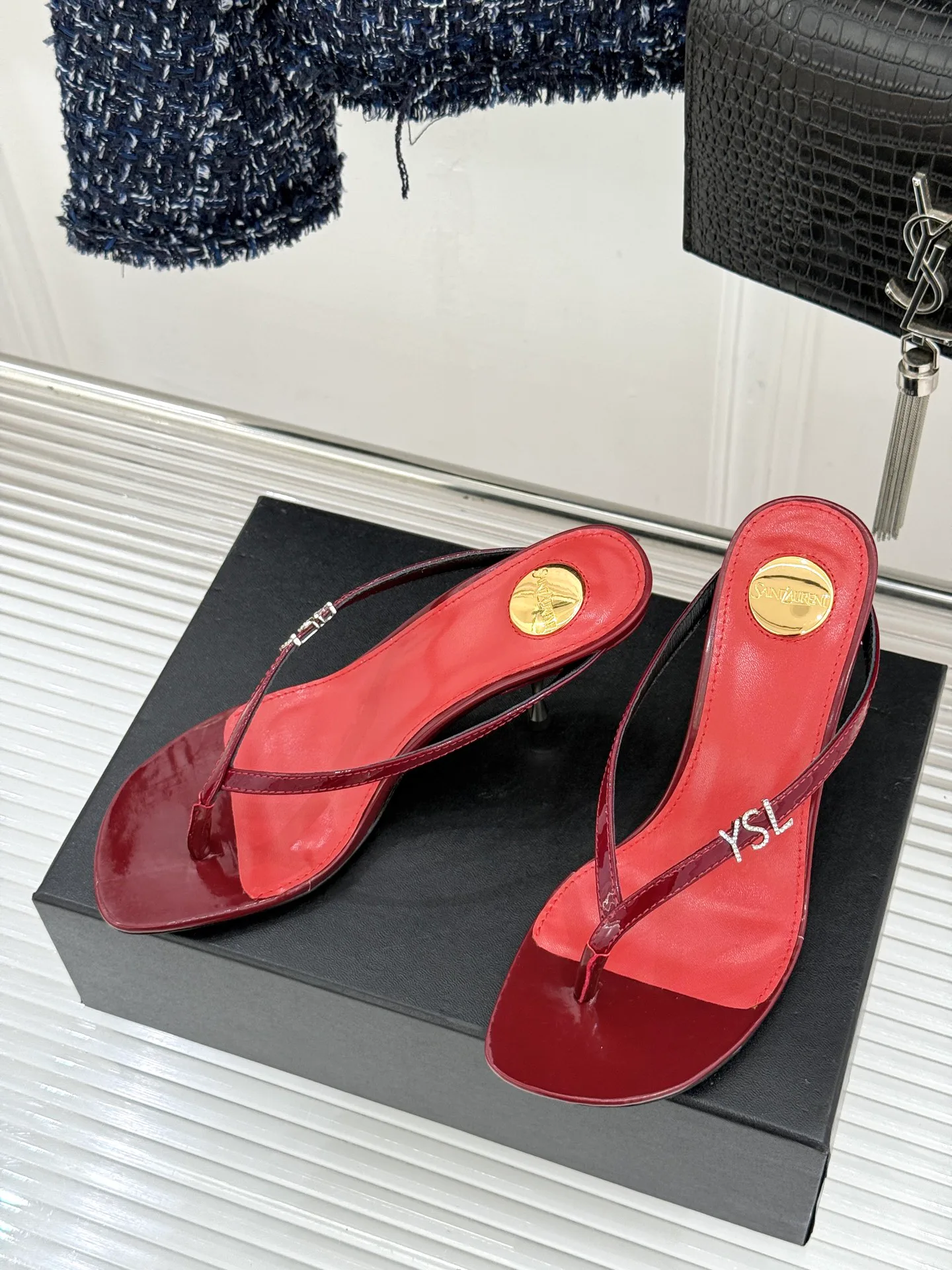 Сандалии Женские Saint Laurent 11886596