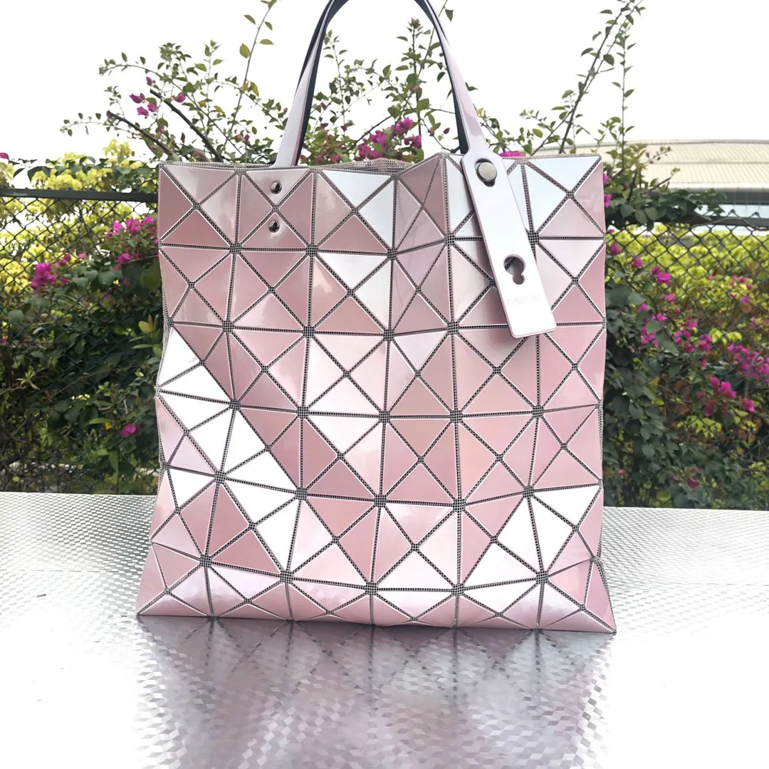 Классические Сумки Женские Issey Miyake 5890417