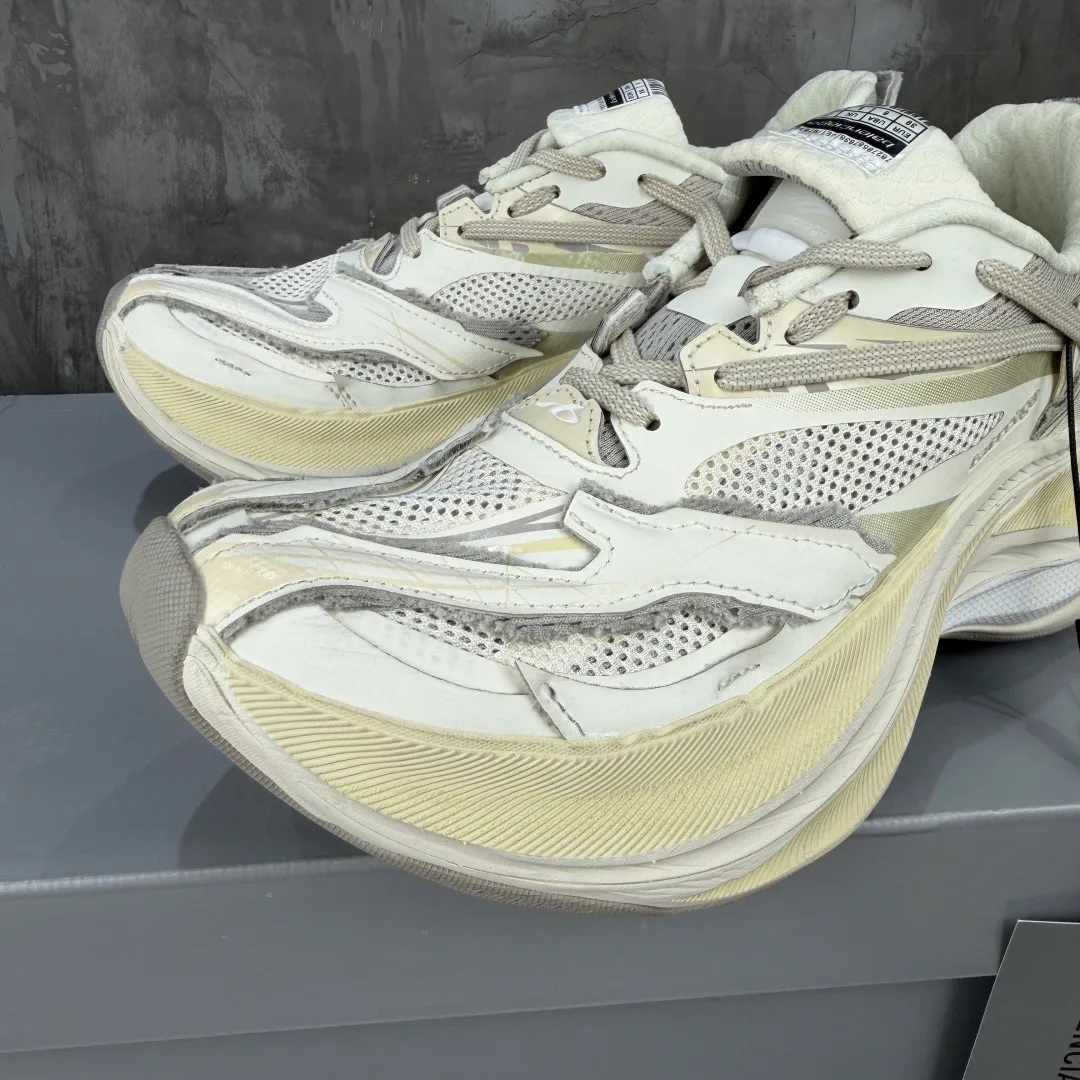 Кроссовки Женские Balenciaga 17787124