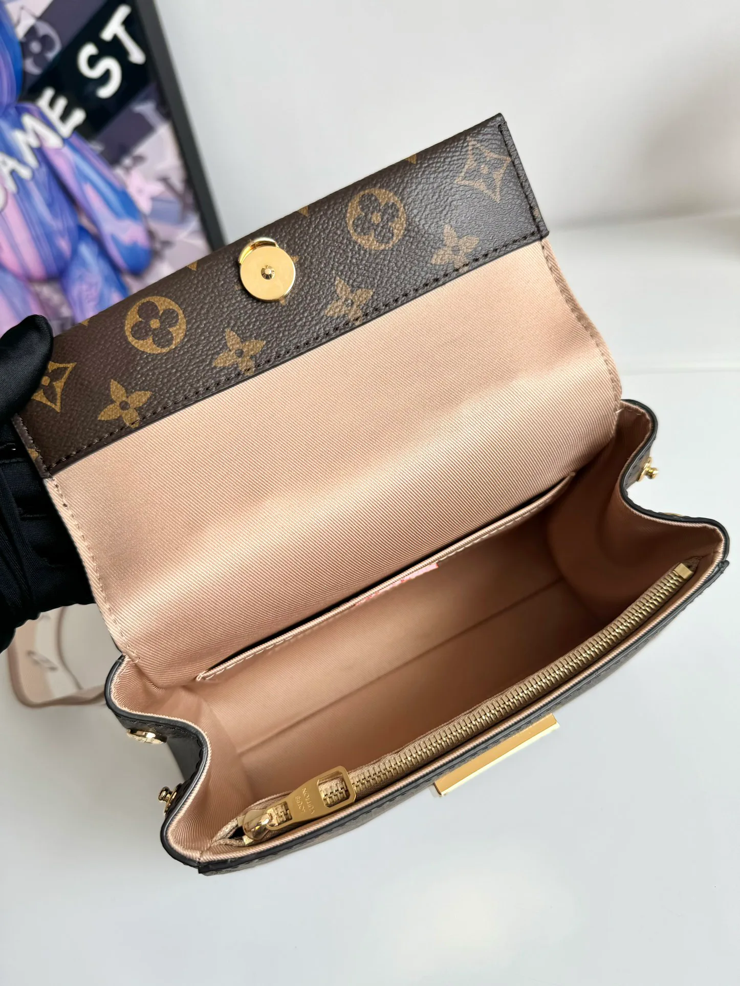 Классические Сумки Женские Louis Vuitton 17699141