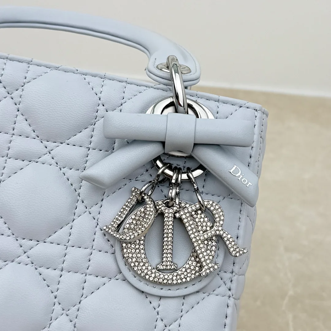 Классические Сумки Женские Christian Dior 18116221