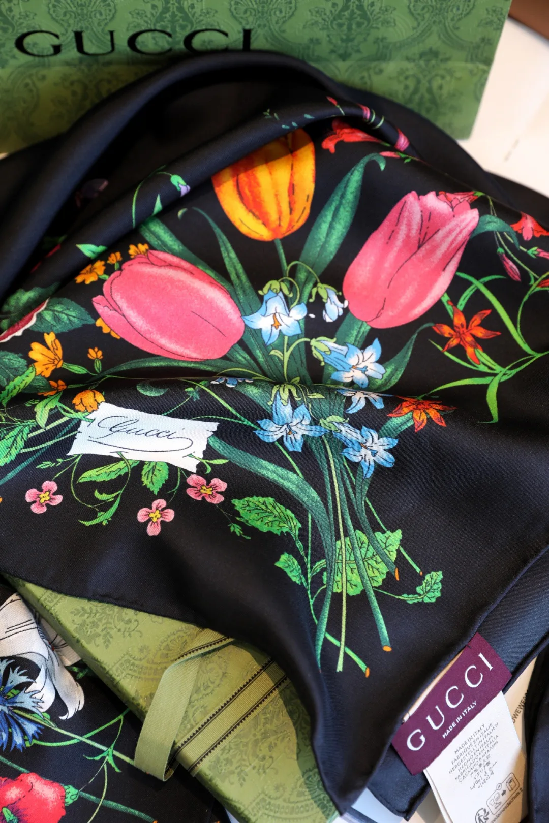 Шарфы Gucci 9648215