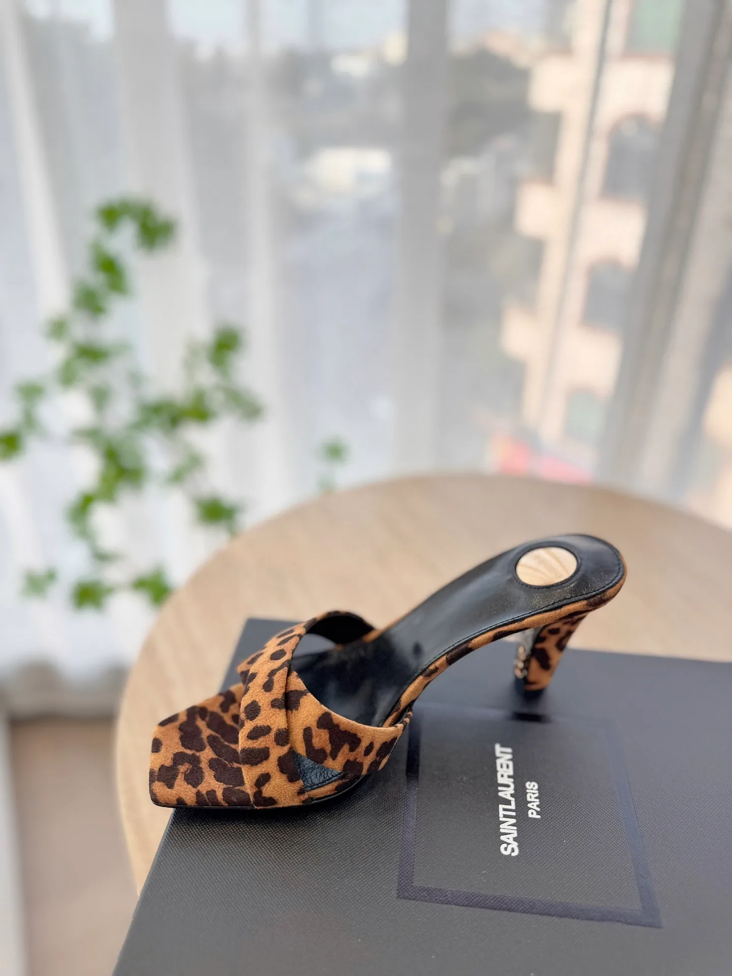 Босоножки Женские Saint Laurent 12815347