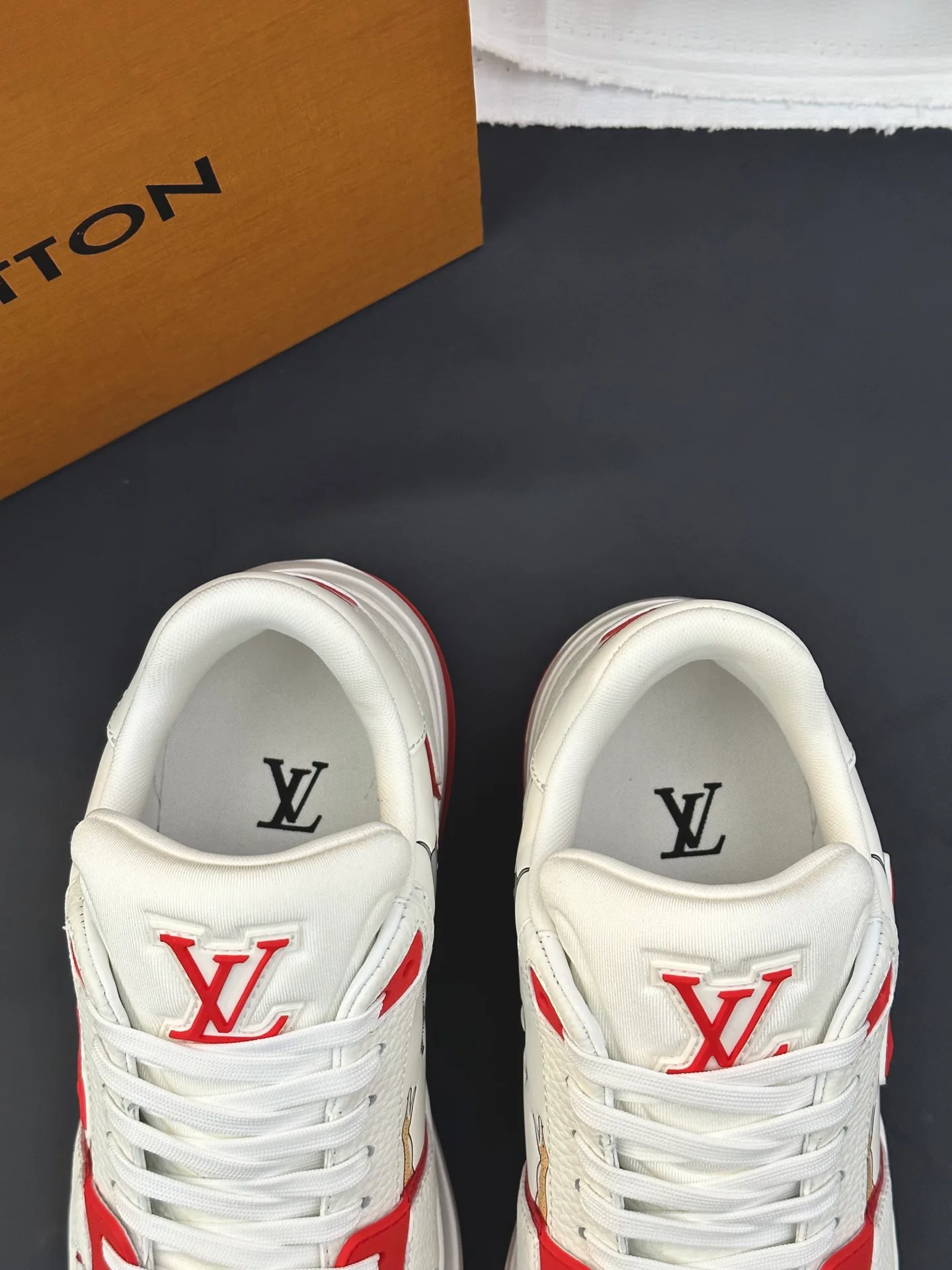 Кроссовки Мужские Louis Vuitton 1801564