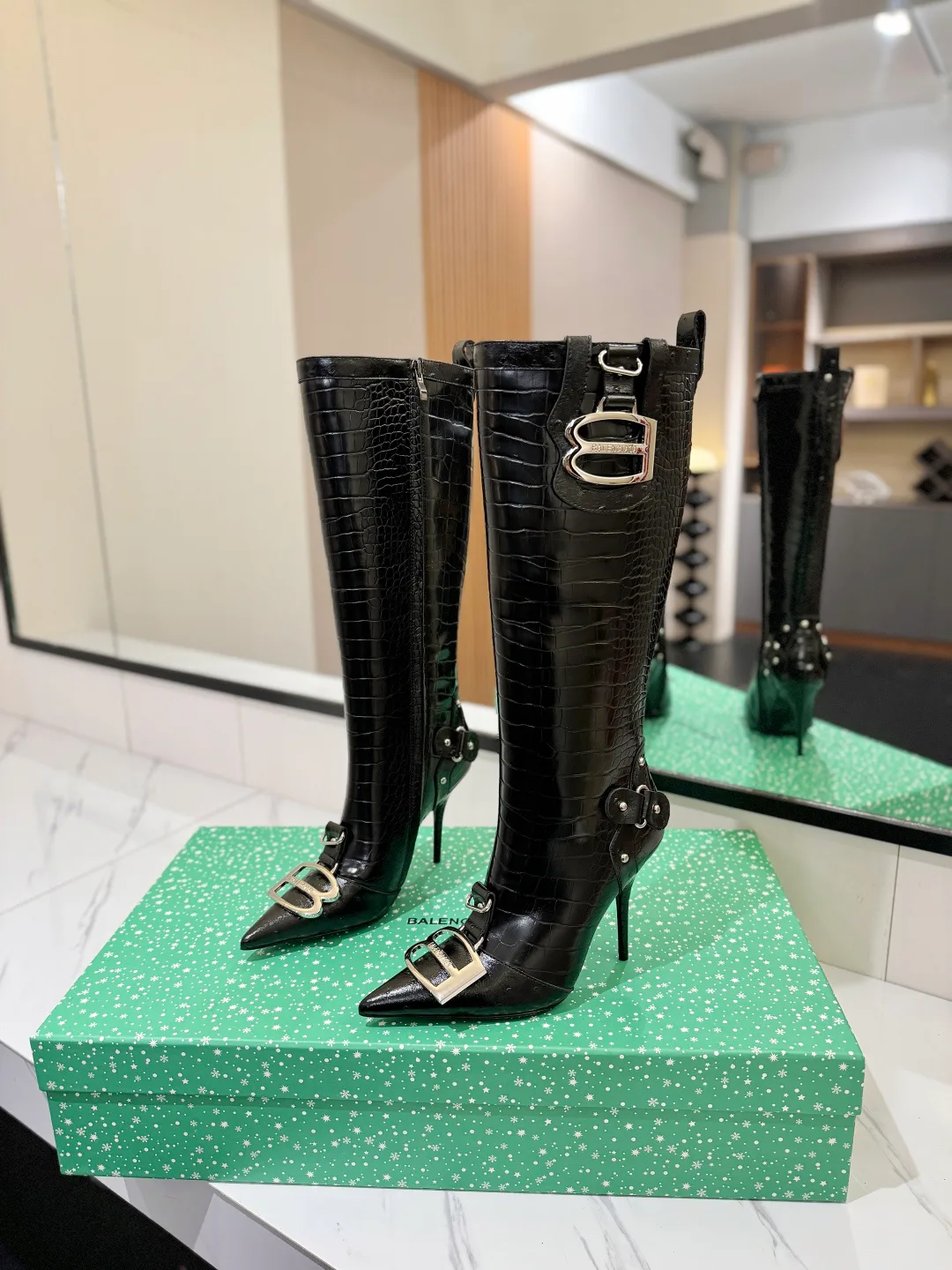 Сапоги Женские Balenciaga 18134863