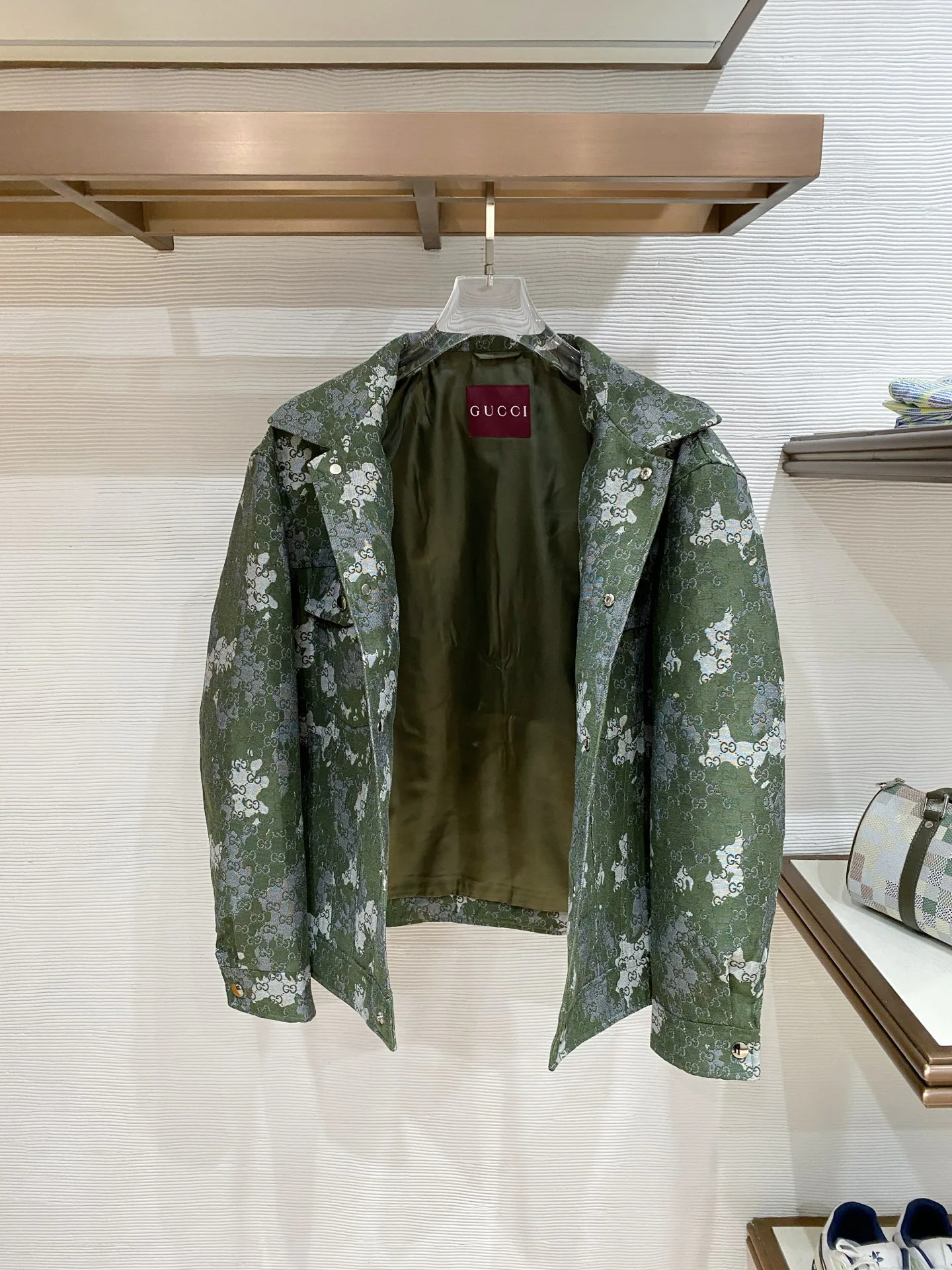 Куртки И Пуховики Мужские Gucci 10197296