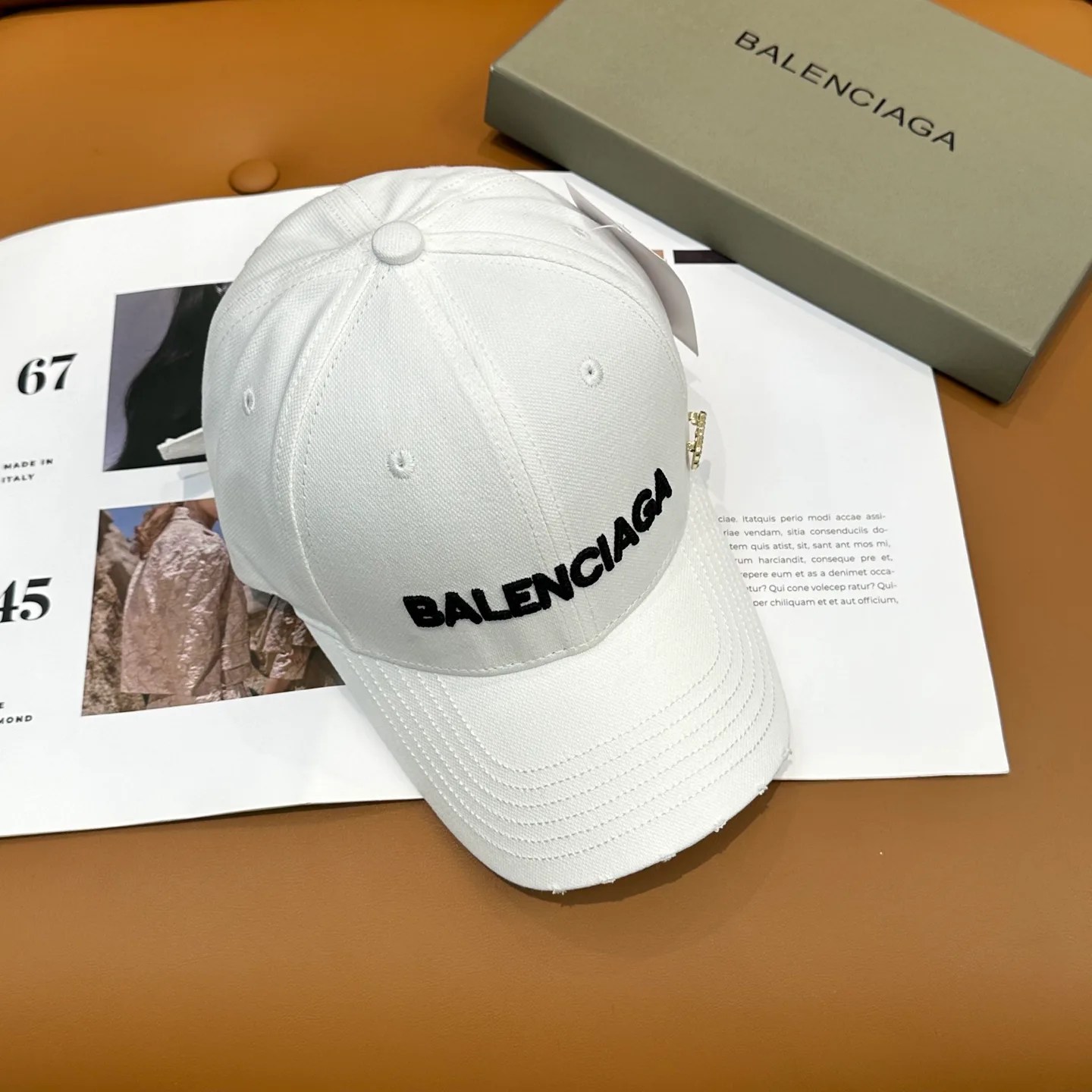 Головные Уборы Balenciaga 980990