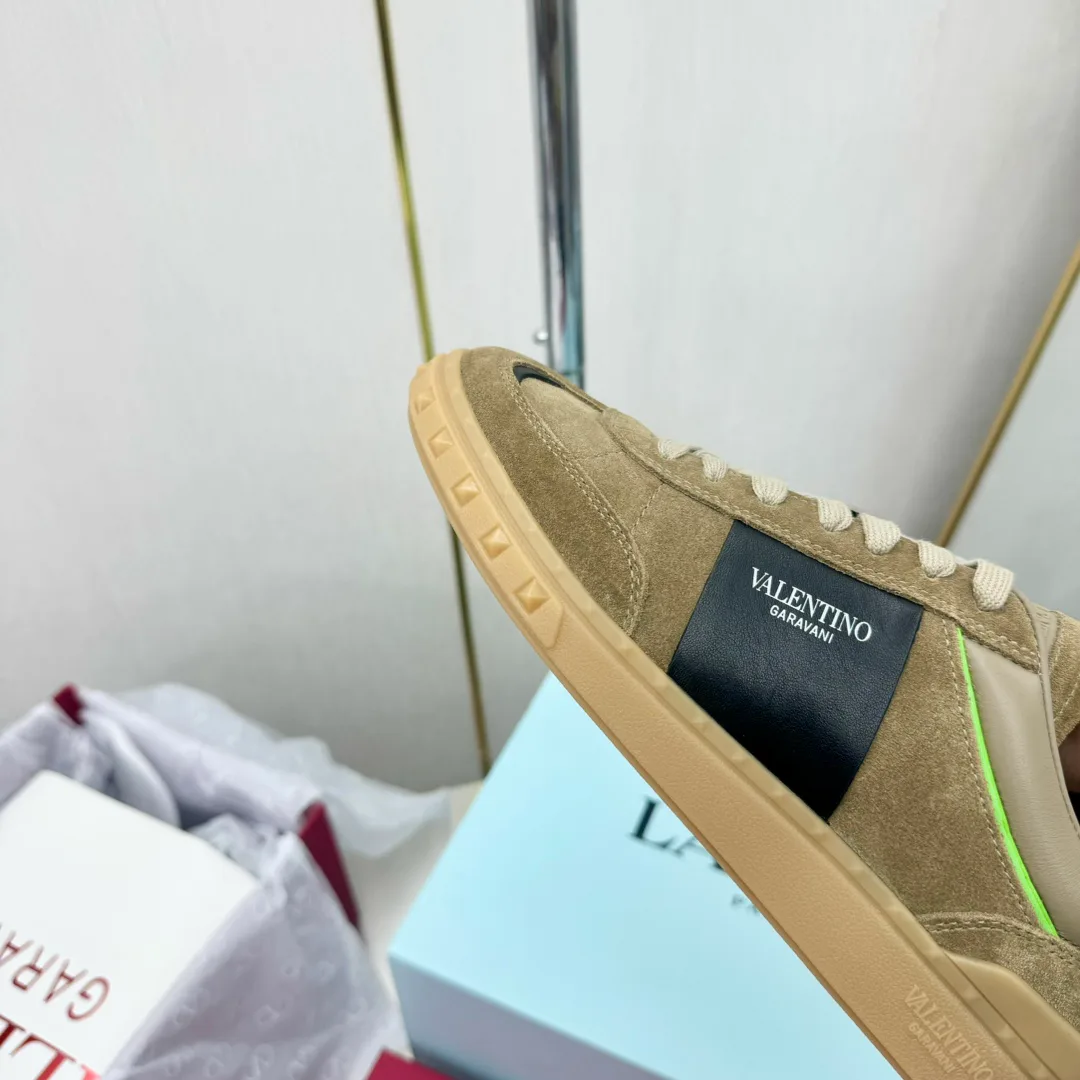 Кроссовки Женские Valentino 17955032