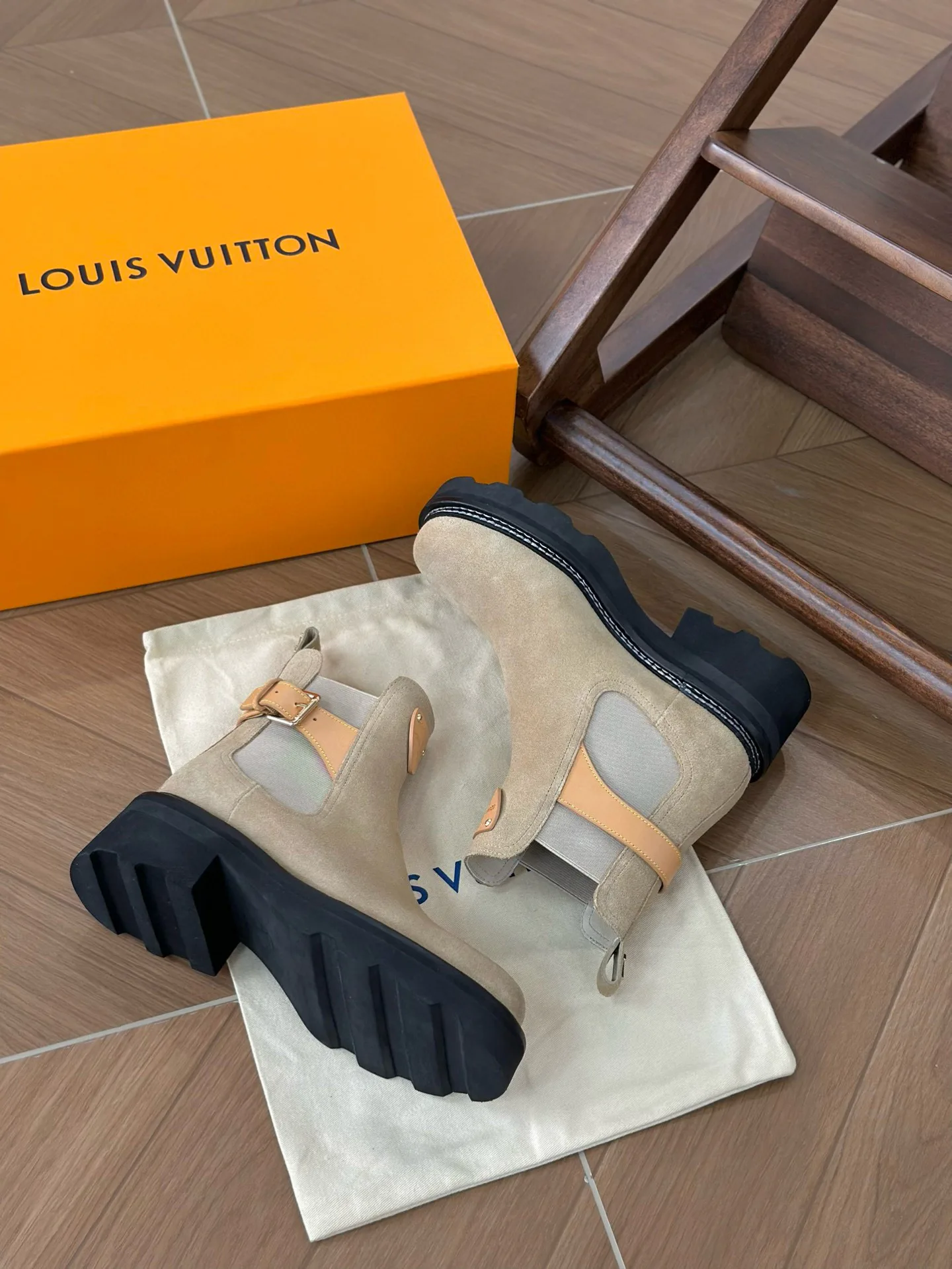 Ботинки Женские Louis Vuitton 5295258