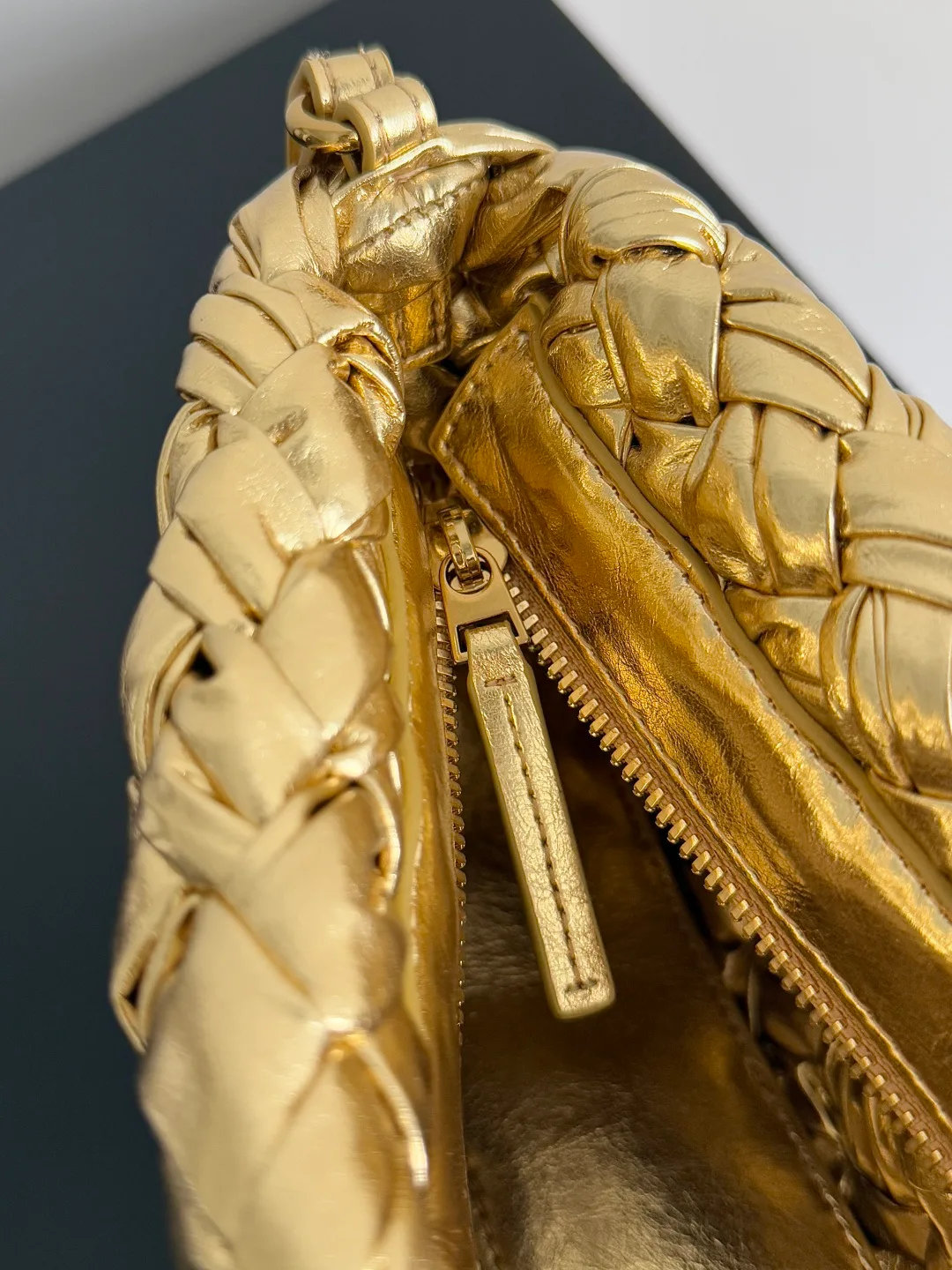 Сумки На Ремне Женские Bottega Veneta 831630