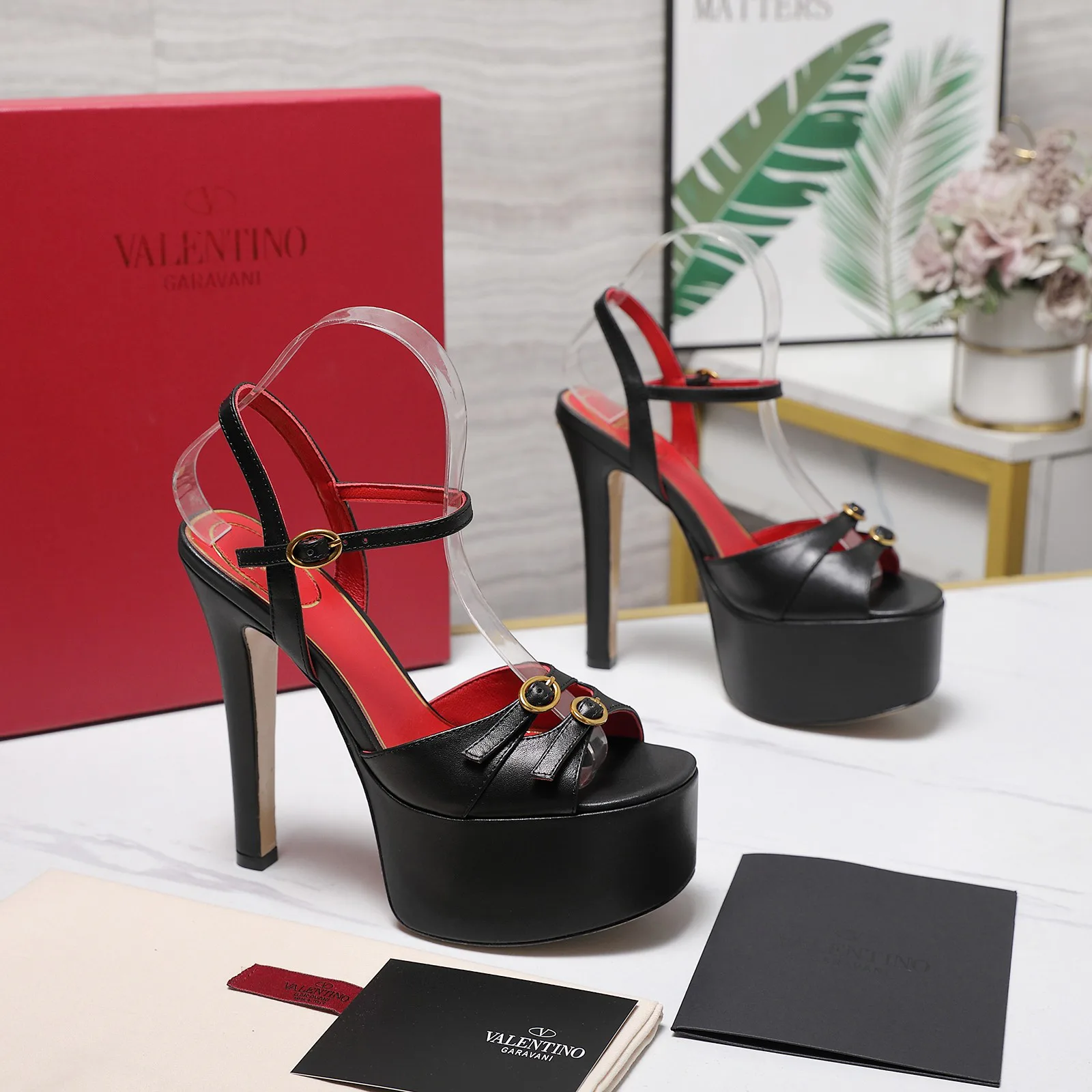 Босоножки Женские Valentino 13542417