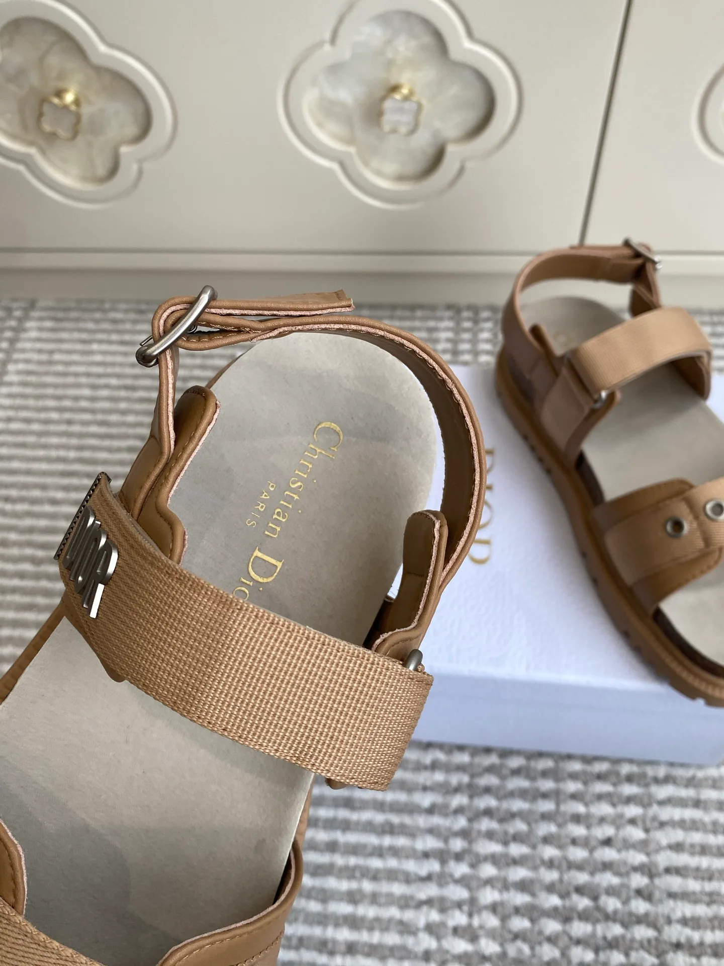 Сандалии Женские Christian Dior 12958192