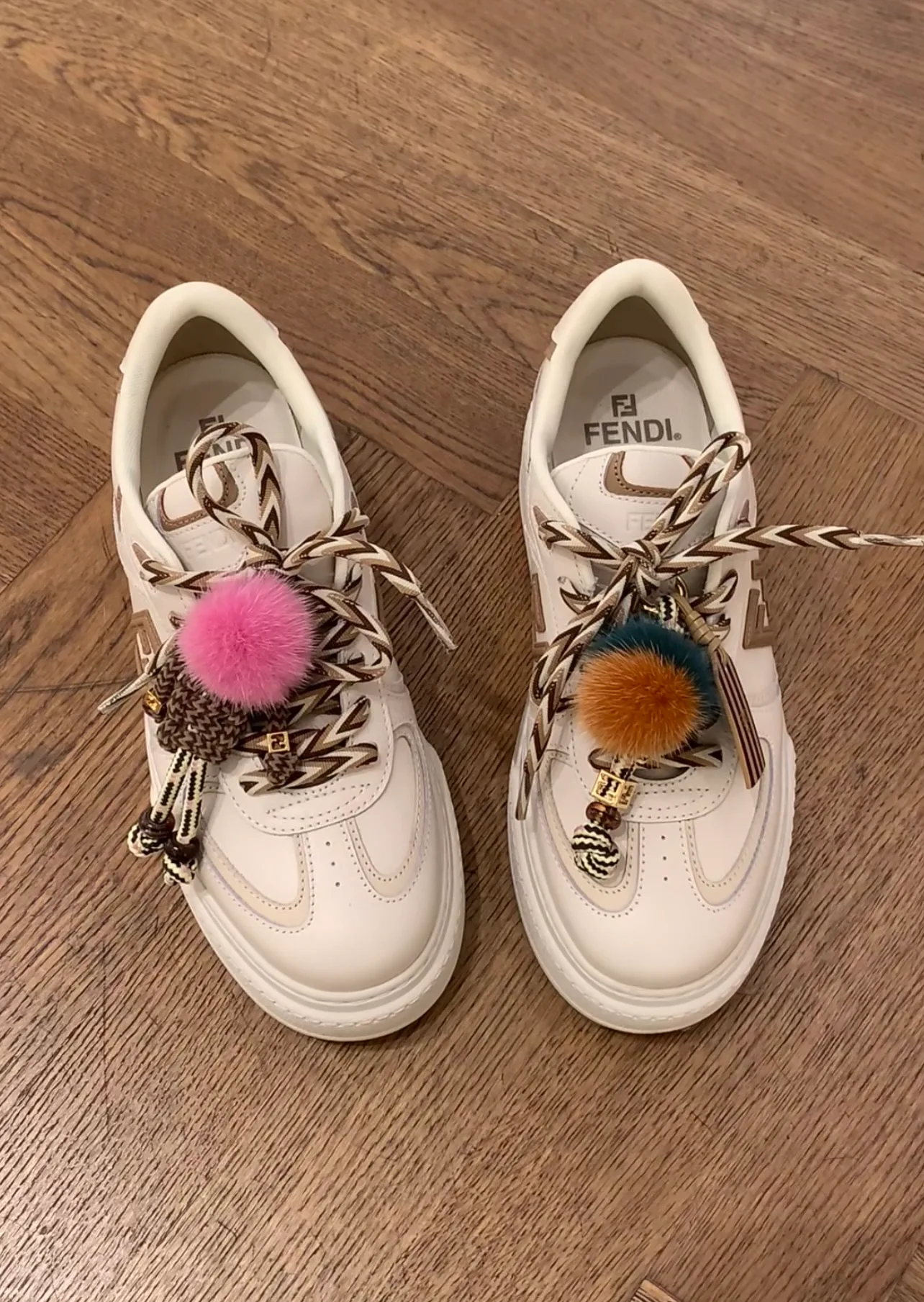 Кроссовки Женские Fendi 18080495