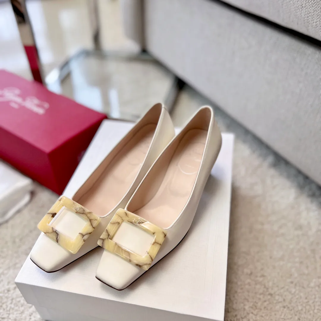 Туфли Женские Roger Vivier 17550737