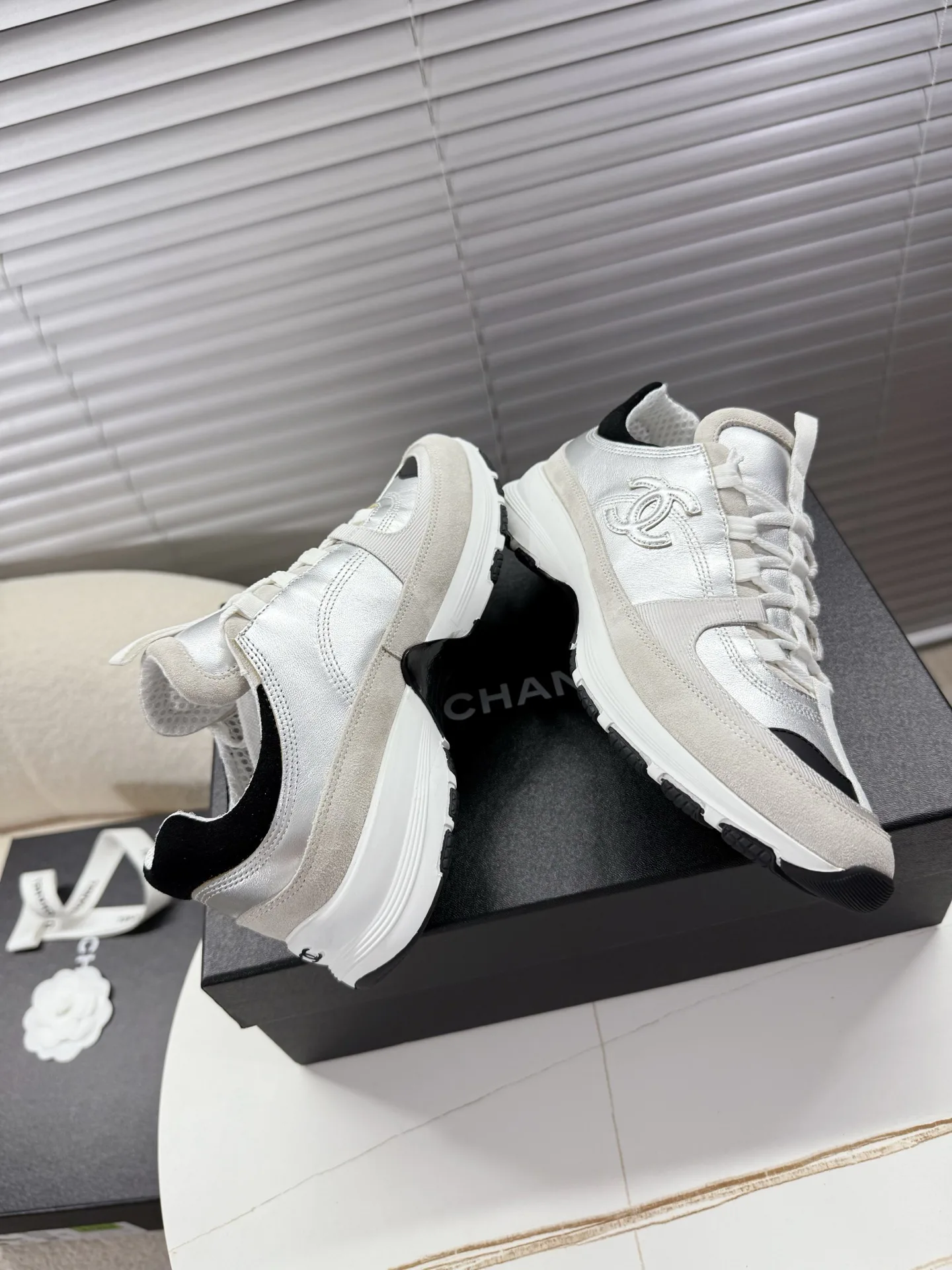 Кроссовки Женские Chanel 89980