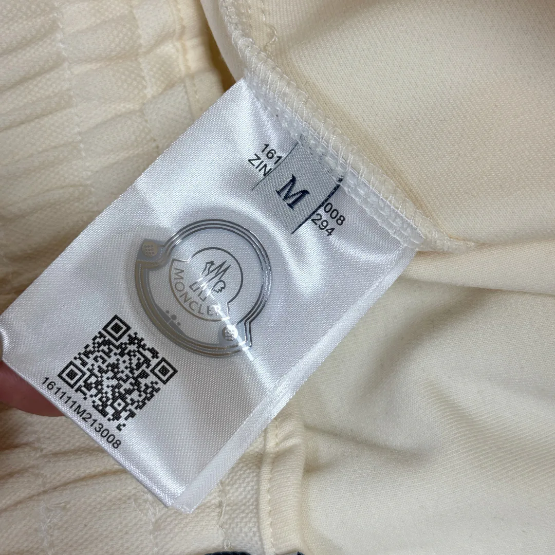 Шорты Женские Moncler 11873043