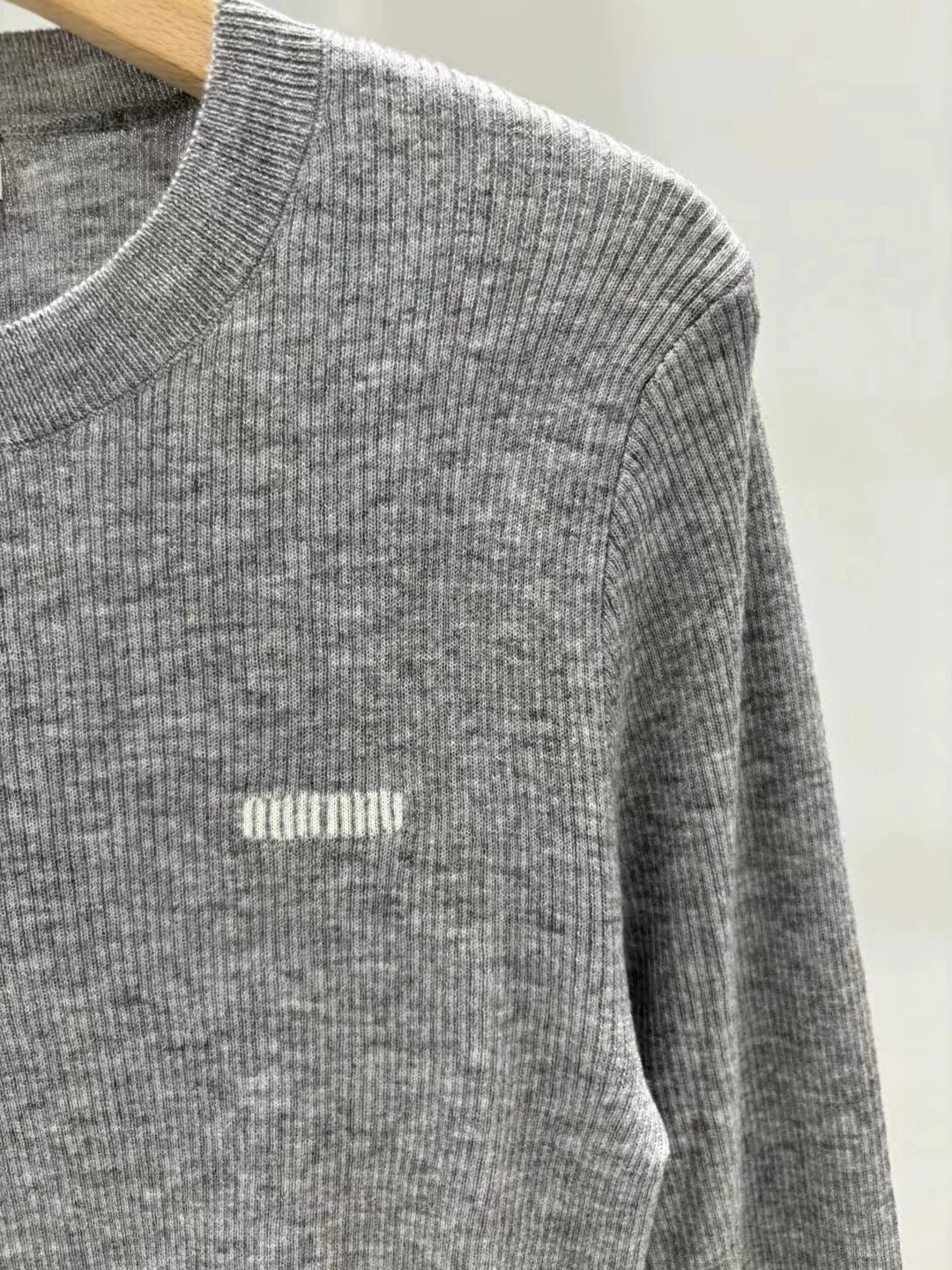 Джемперы И Свитеры Женские Miu Miu 18233419