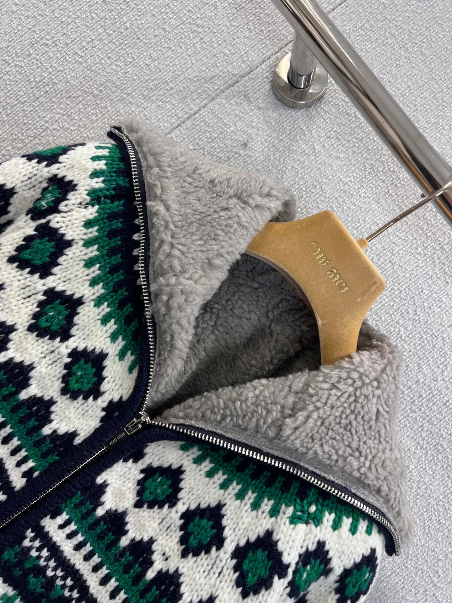 Куртки И Пуховики Женские Miu Miu 442310