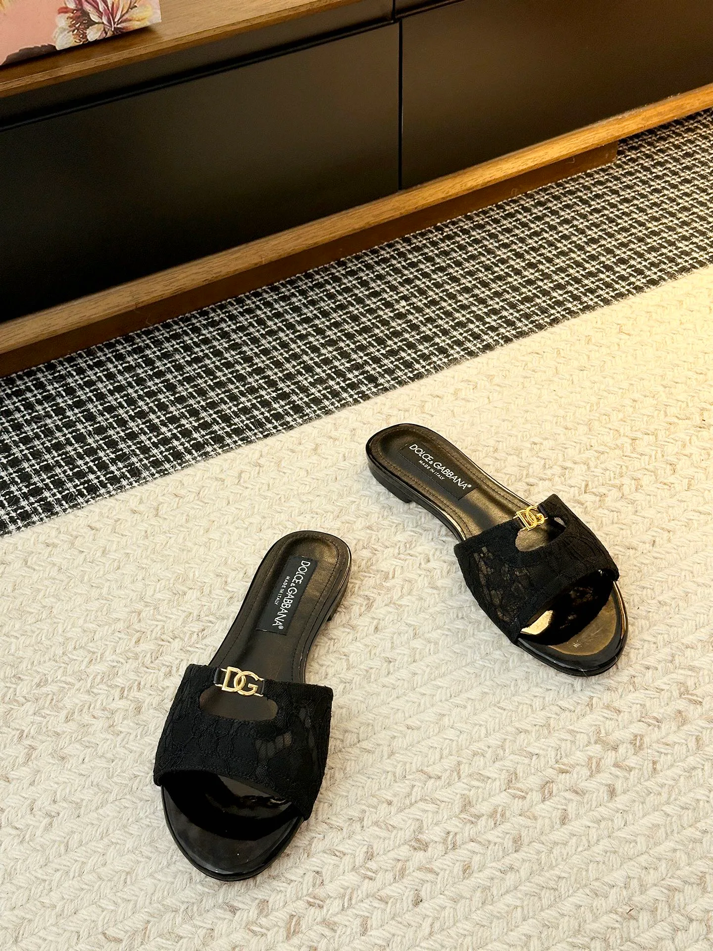 Шлепанцы Женские Dolce & Gabbana 17946524