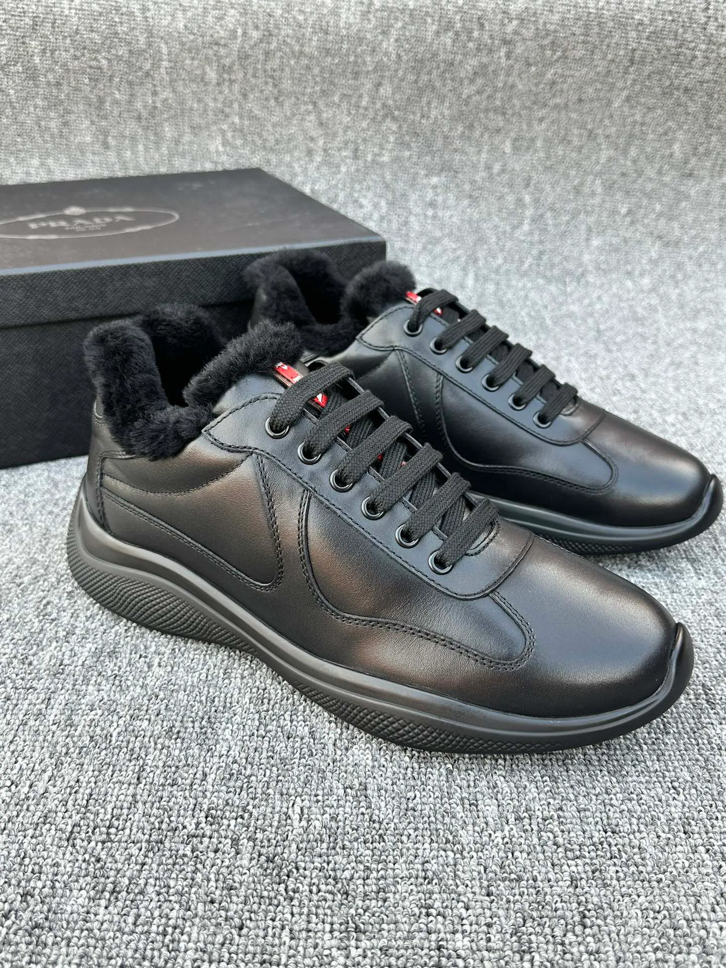 Кроссовки Мужские Prada 17219252