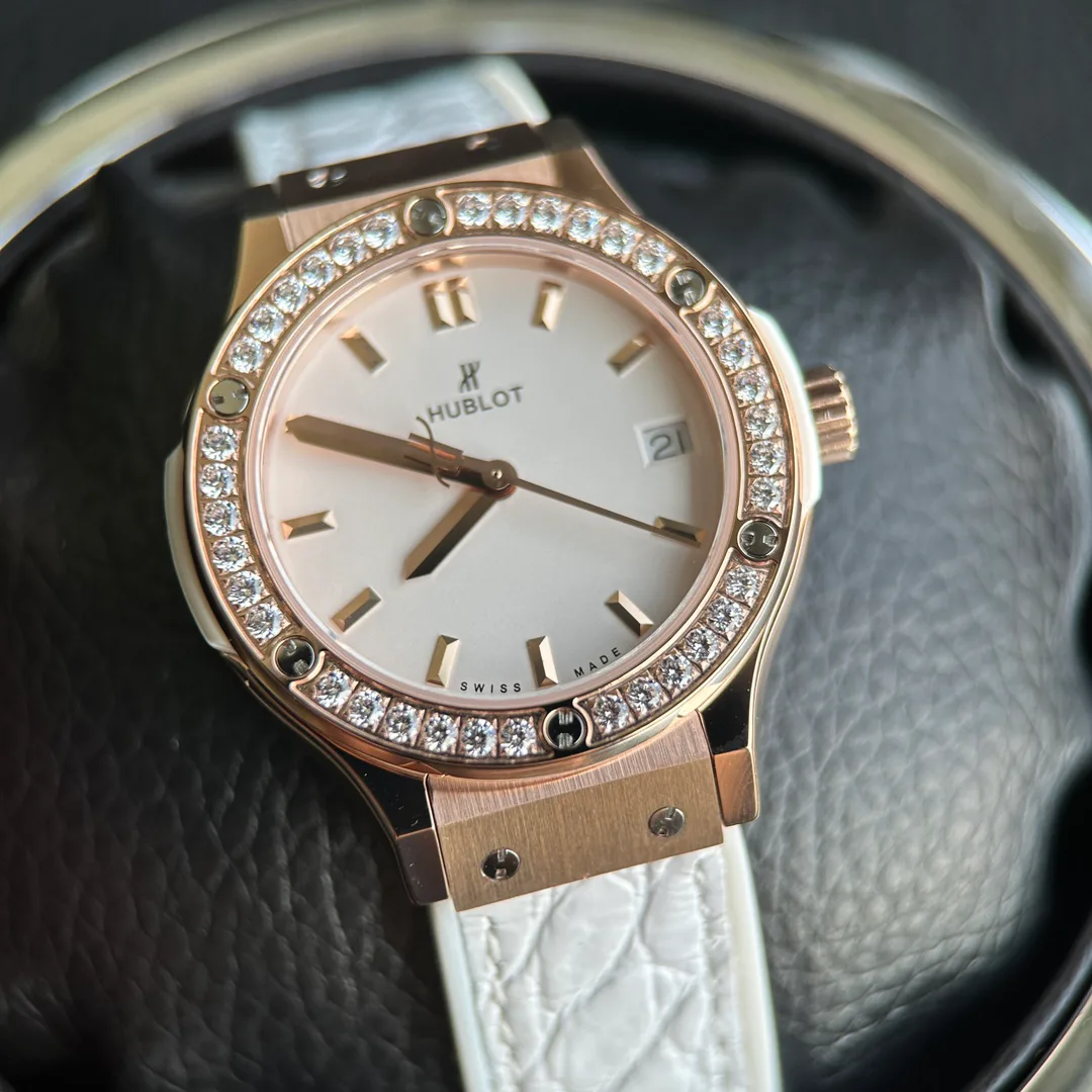 Часы Женские Hublot 17629714