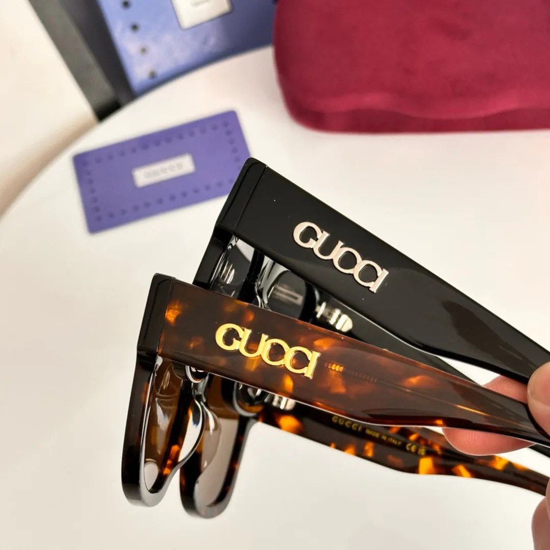 Очки Gucci 17350179