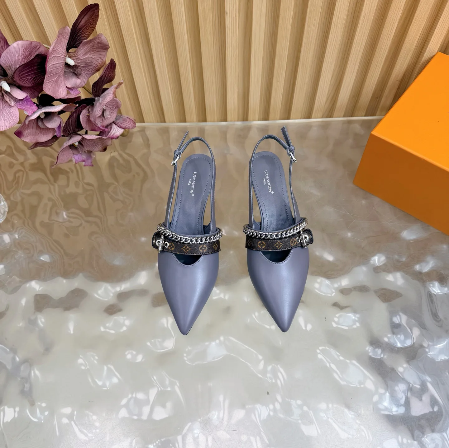 Туфли Женские Louis Vuitton 1018176