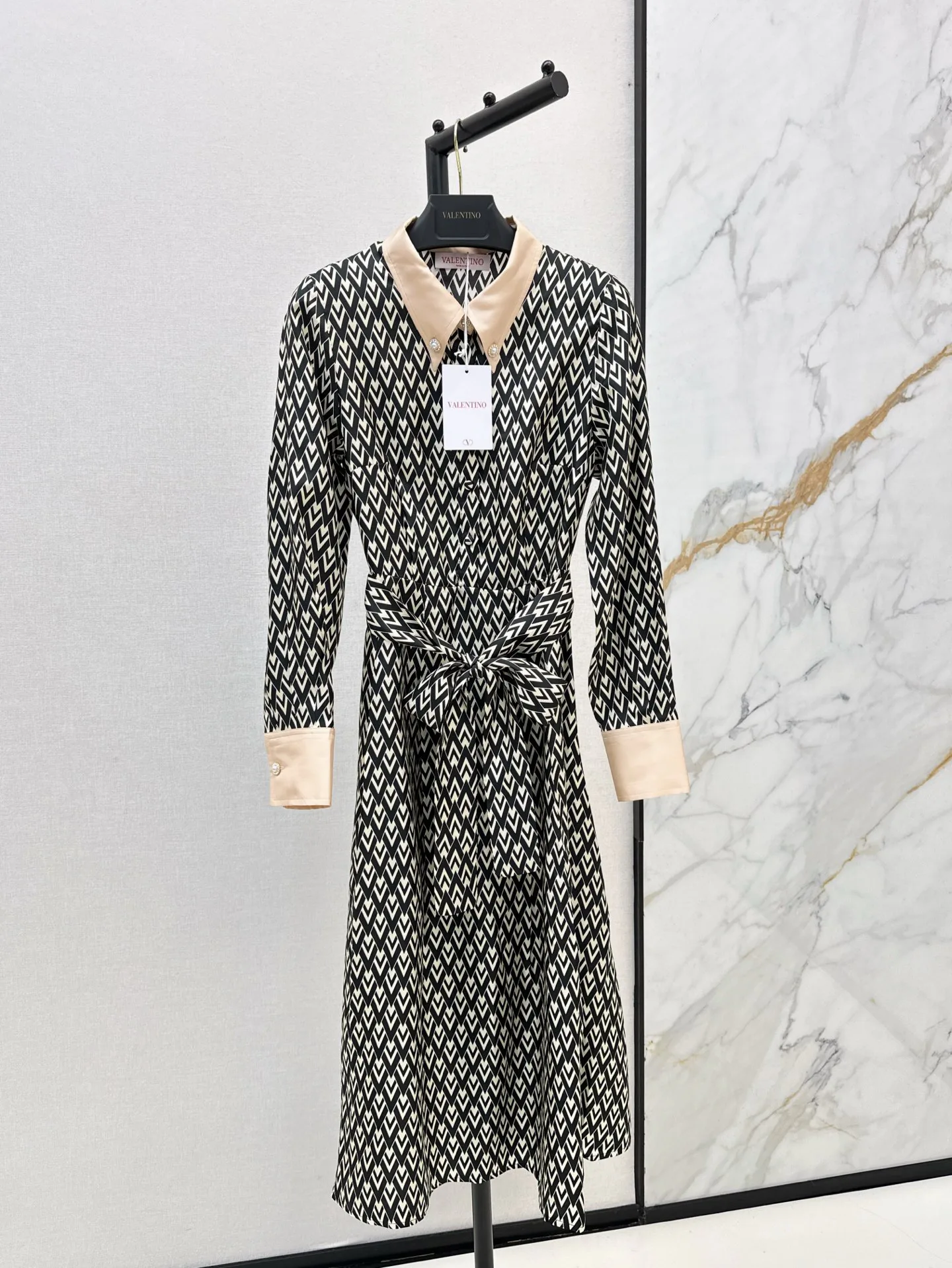 Платья Женские Valentino 23105