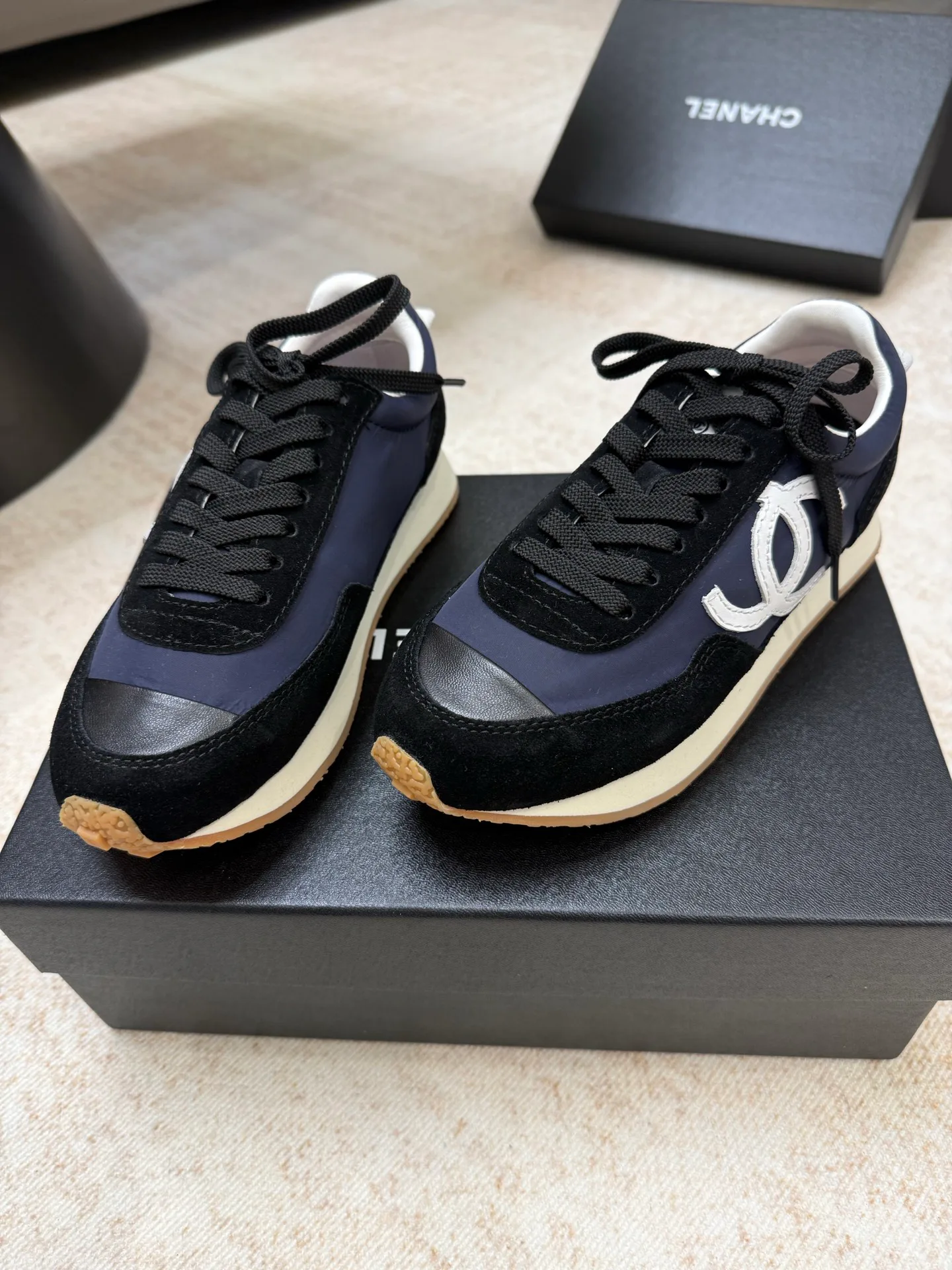 Кроссовки Женские Chanel 11180042