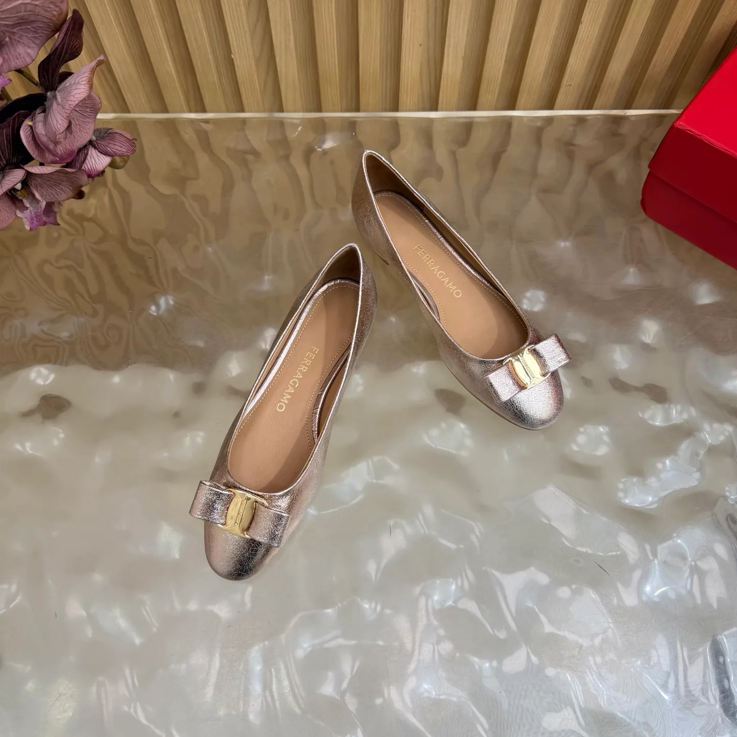 Балетки Женские Salvatore Ferragamo 18764098