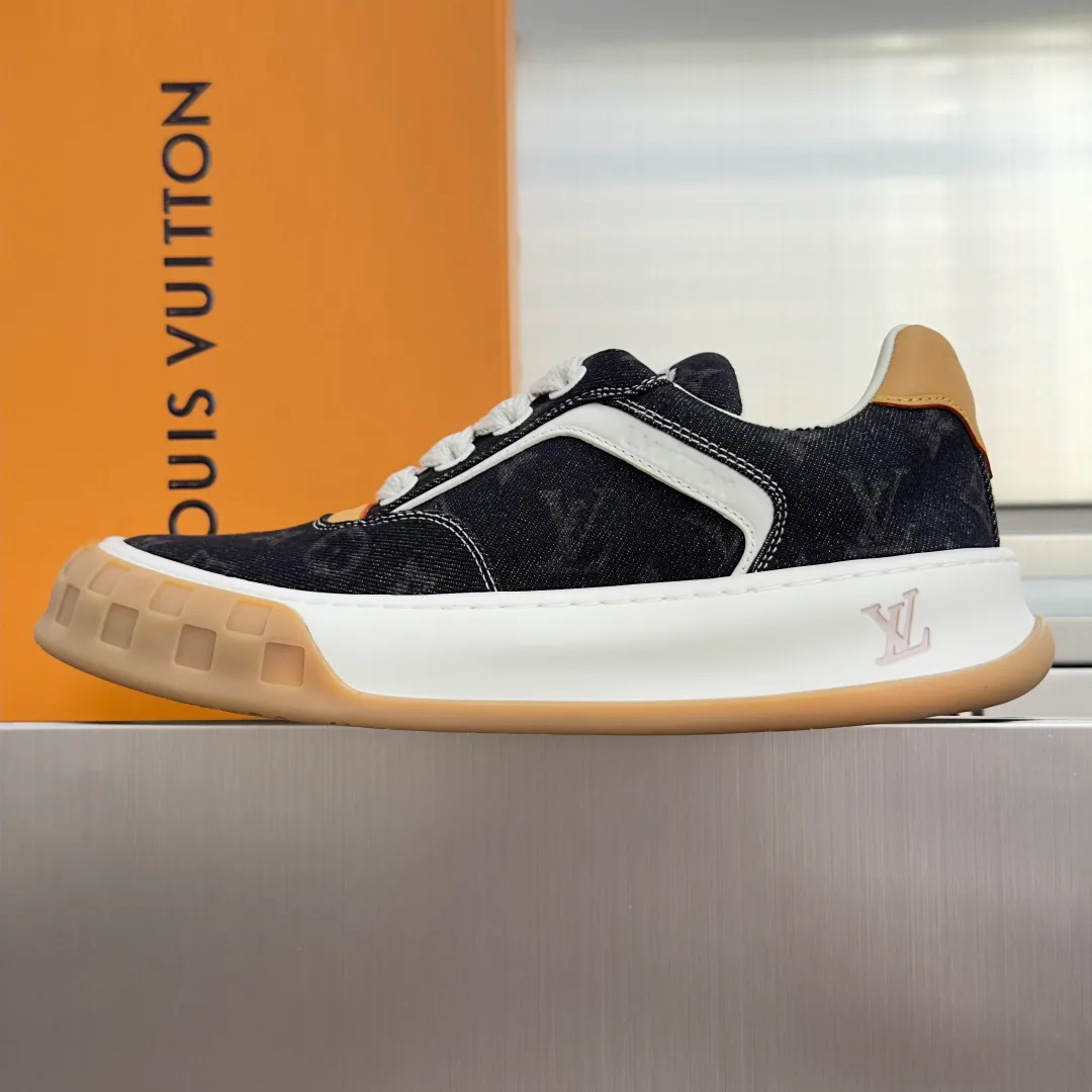 Кроссовки Мужские Louis Vuitton 18703772