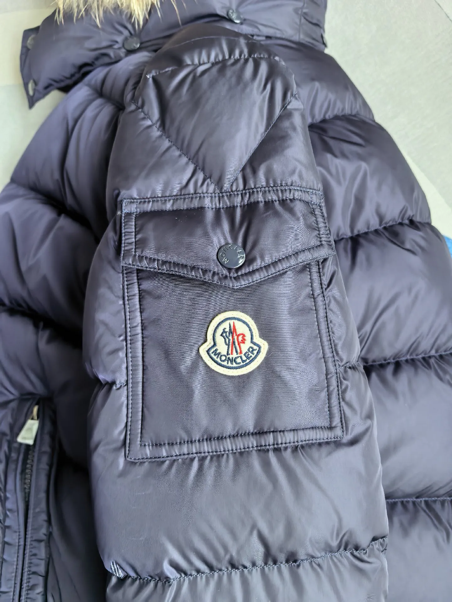 Куртки И Пуховики Женские Moncler 18761343