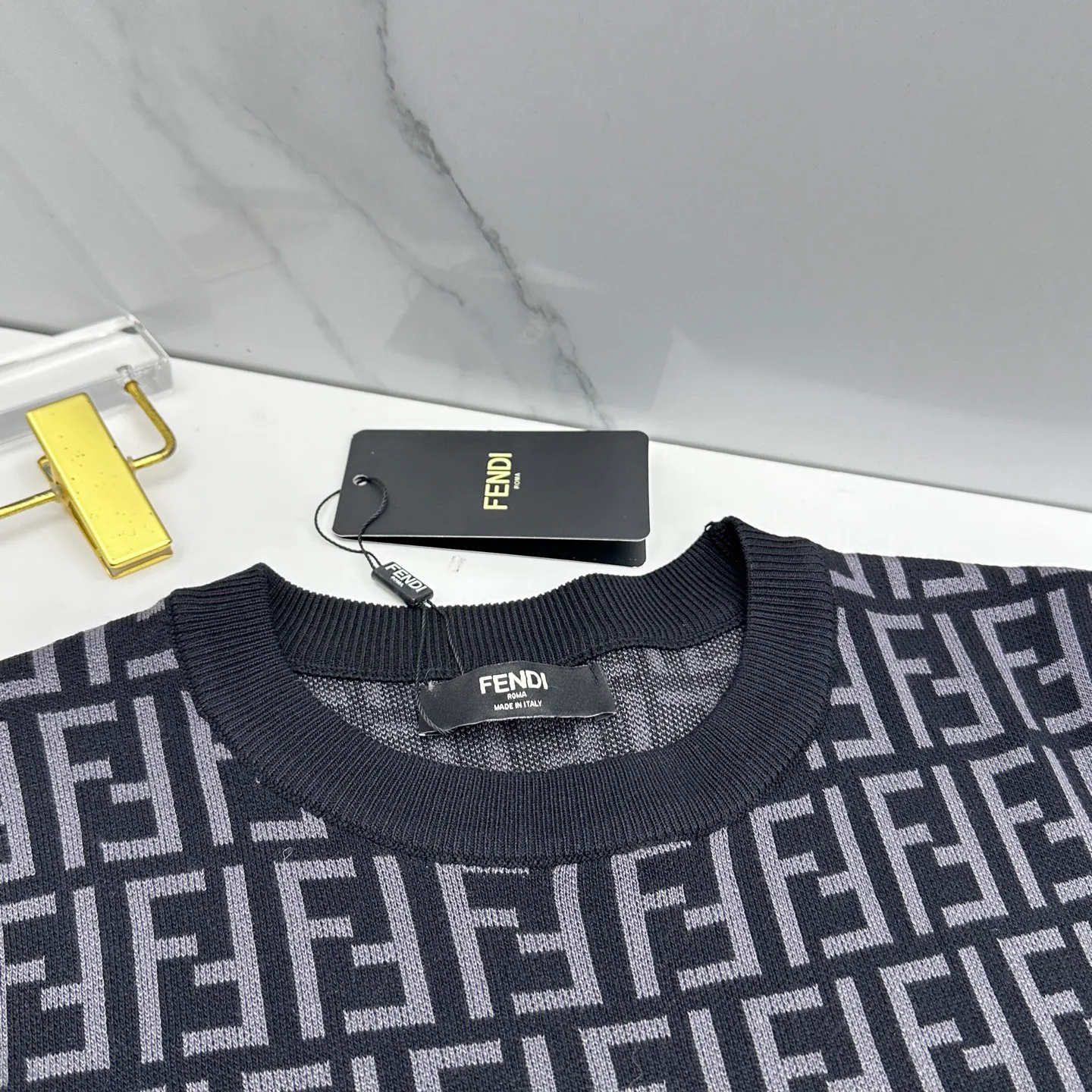 Футболки Женские Fendi 2237524