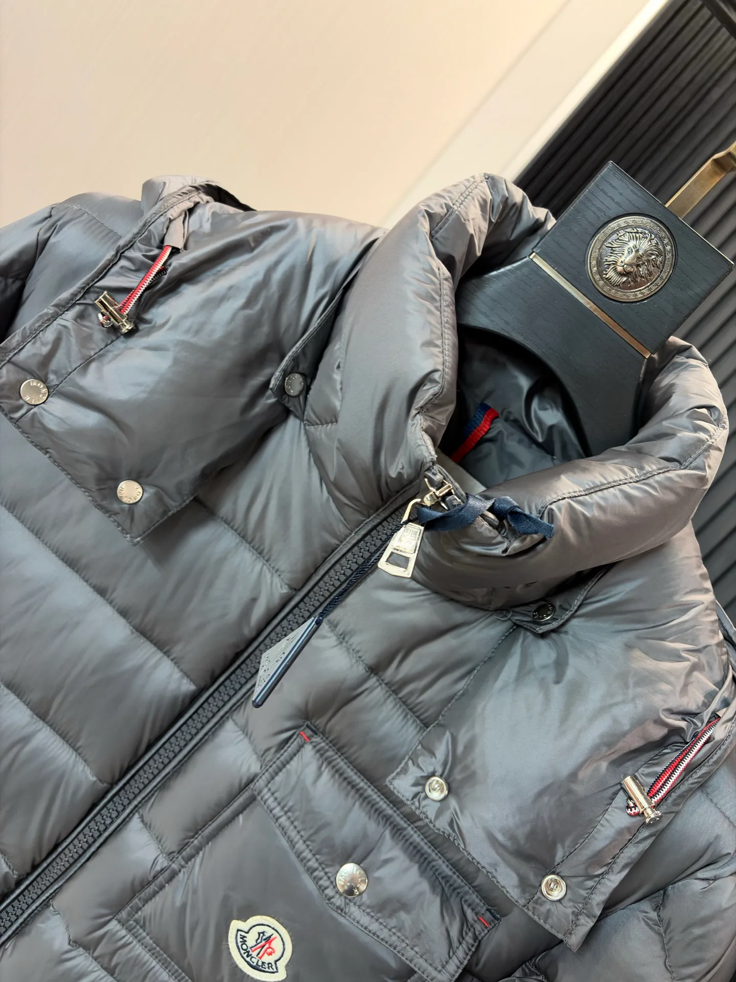 Куртки И Пуховики Женские Moncler 18391740