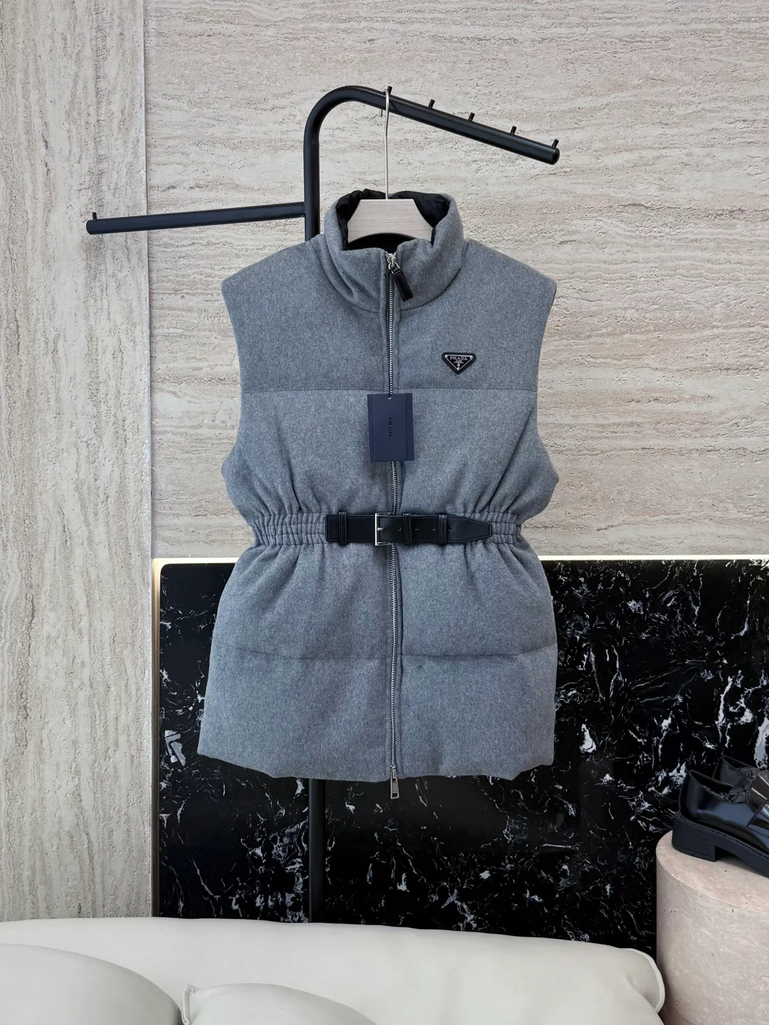 Жилеты Женские Prada 19681183