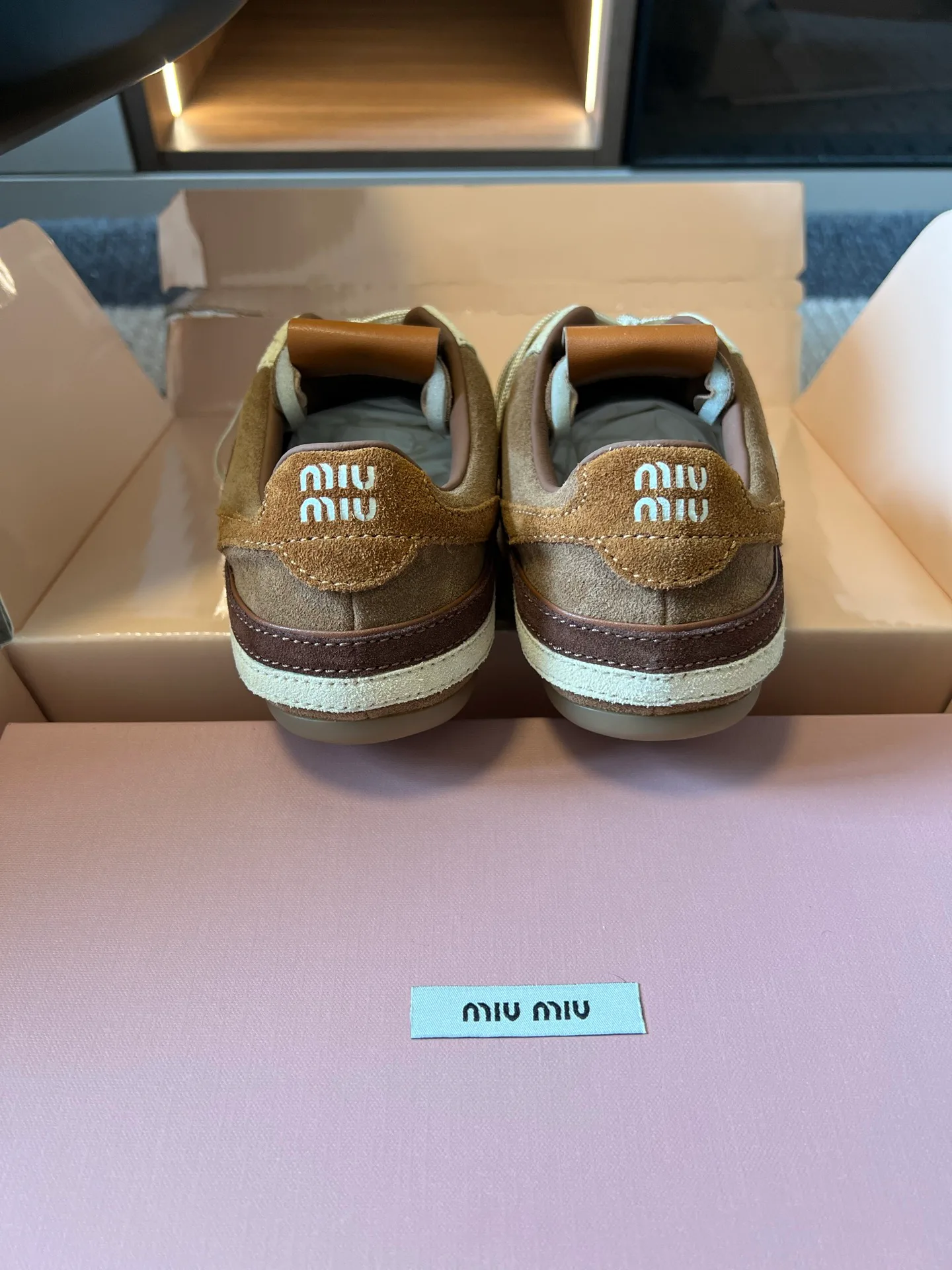 Кроссовки Женские Miu Miu 18066595