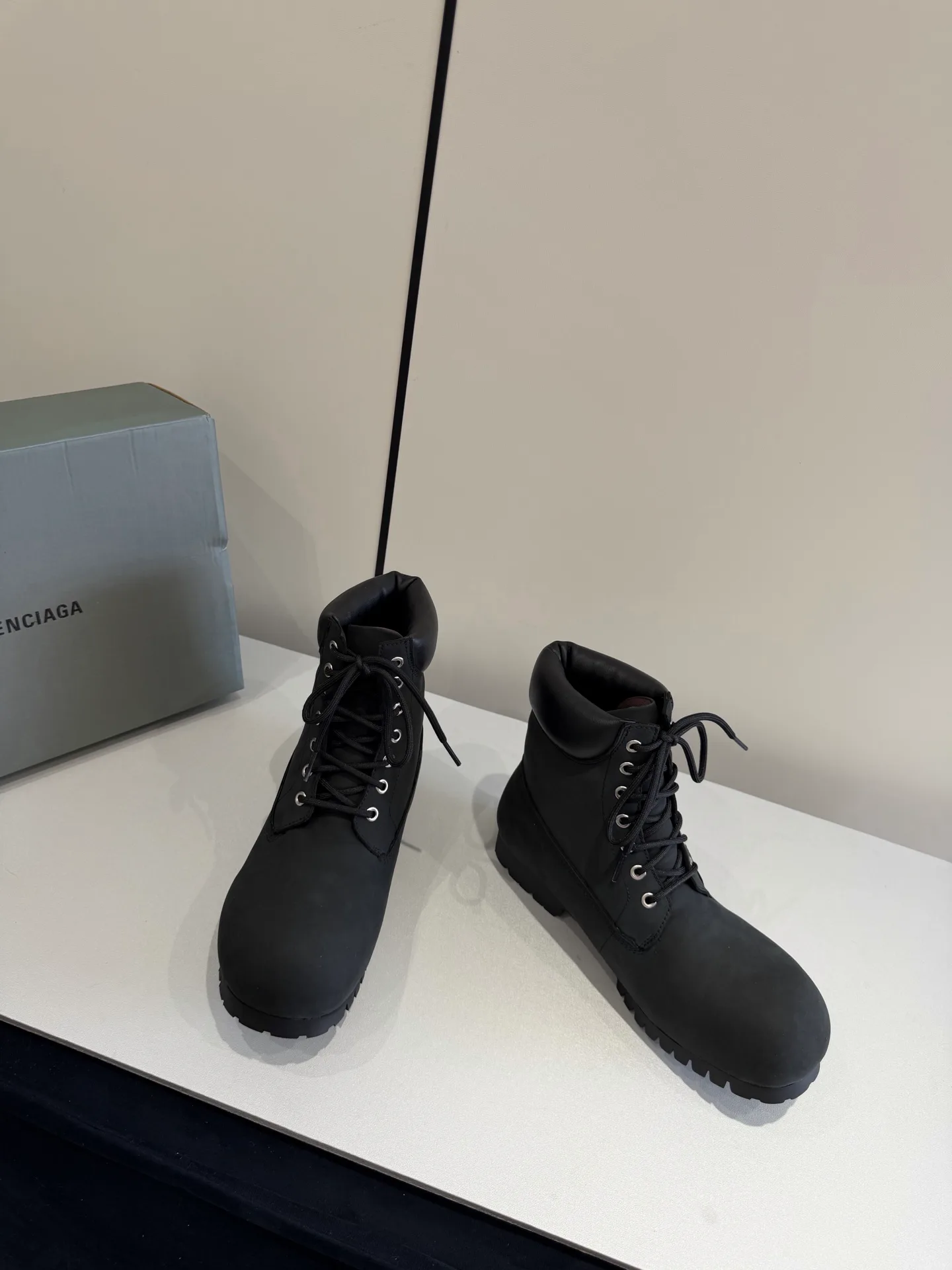Ботинки Женские Balenciaga 18470035