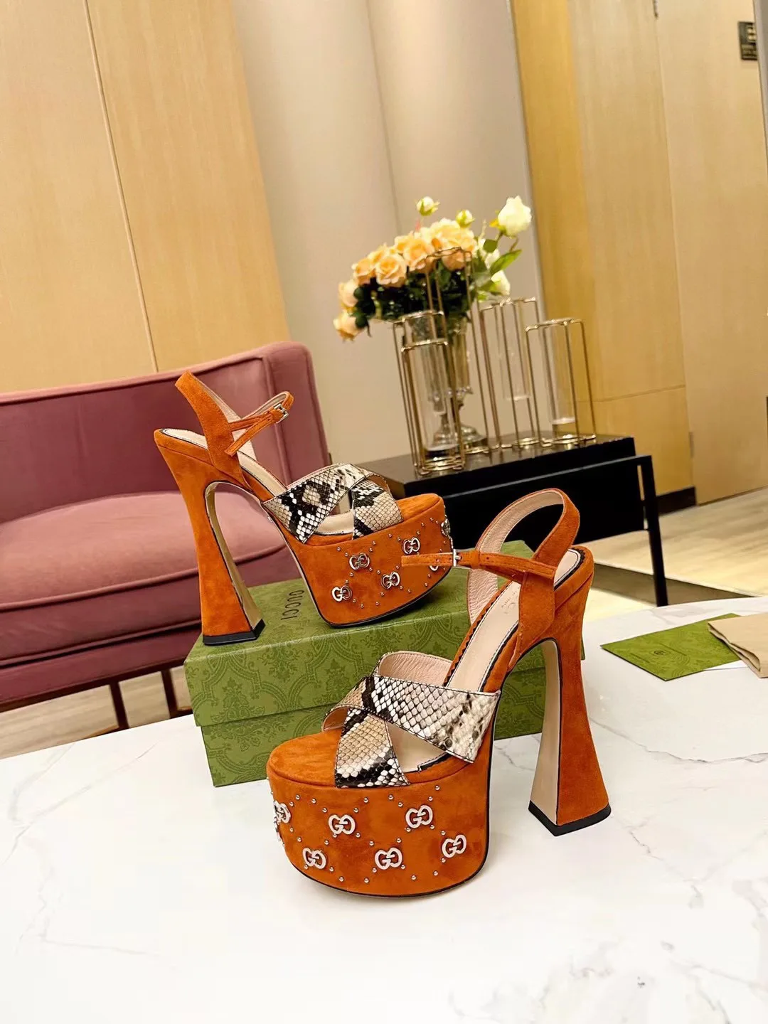 Босоножки Женские Gucci 18709065