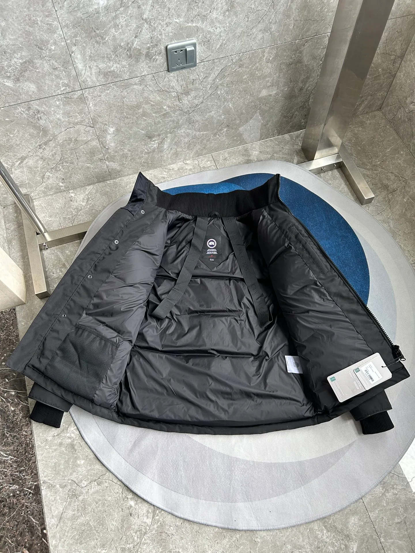 Куртки И Пуховики Мужские Canada Goose 2995